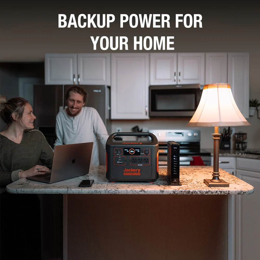 Jackery Solar Generator 1500 (includes (1) Explorer 1500 + (4) SolarSaga 100W)