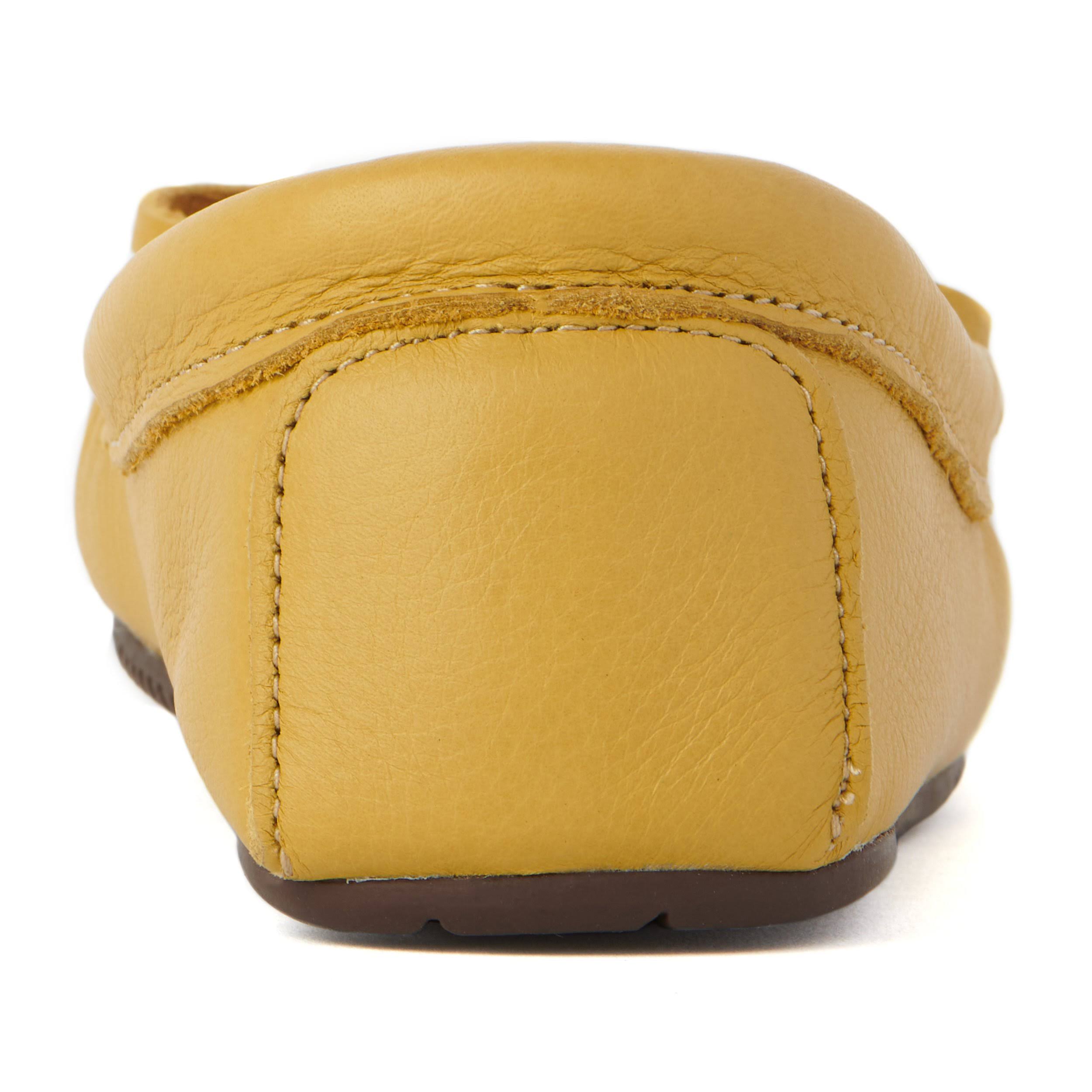 Canoe Grain Leather Tan Moccasin