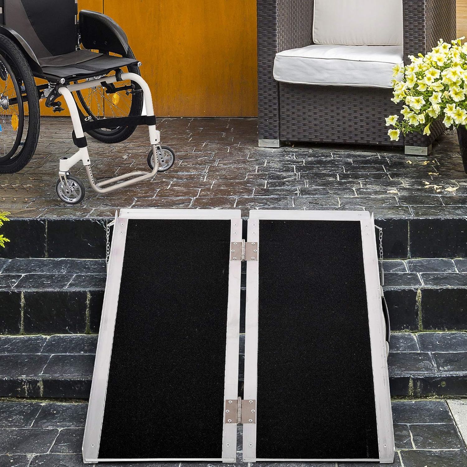 HOMCOM Aluminum Portable Skidproof PVC Carpeted Folding Wheelchair Ramp, 4'