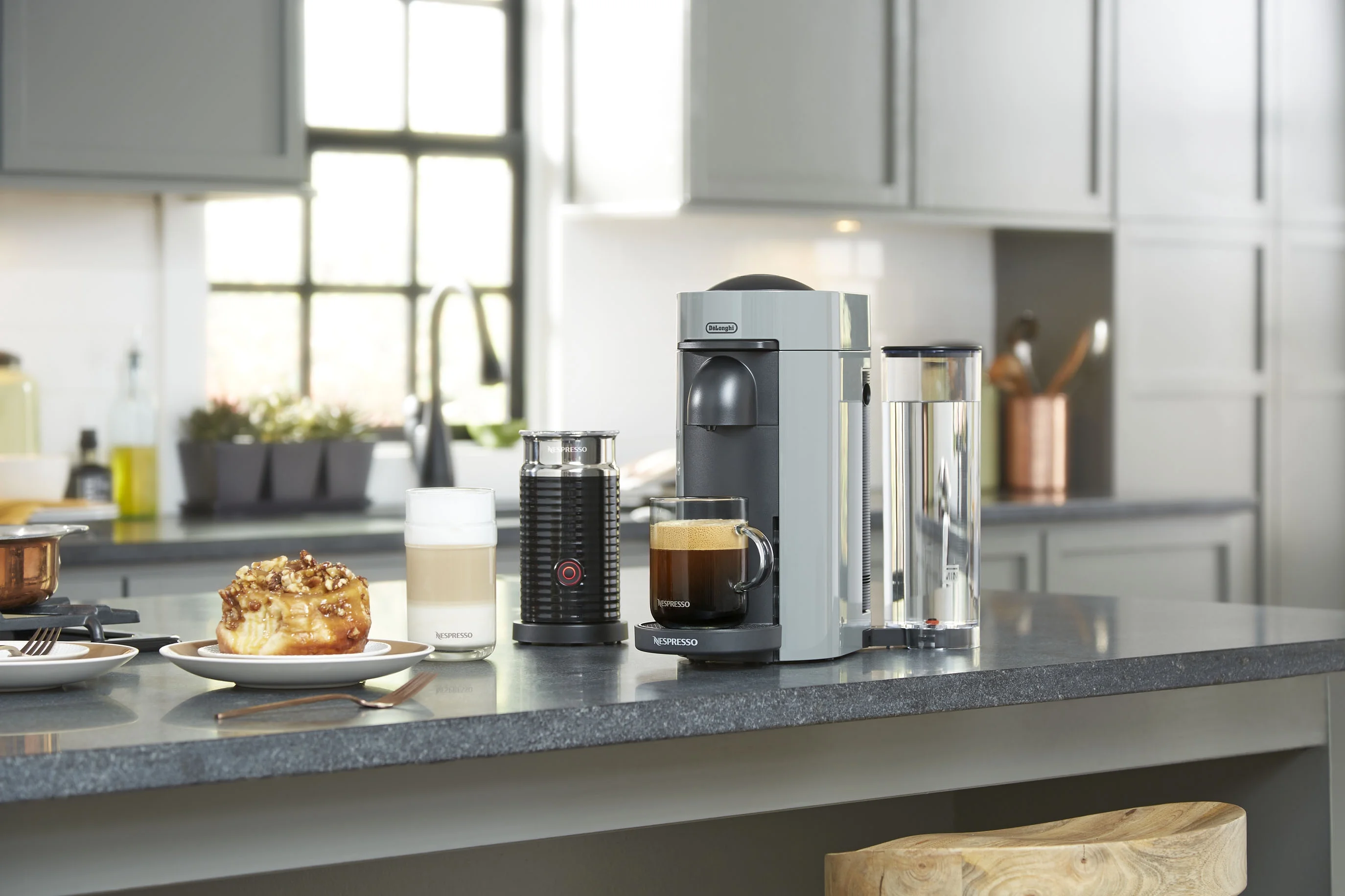 Nespresso Vertuo Plus Coffee and Espresso Machine by De'Longhi with Aerocinno, Gray