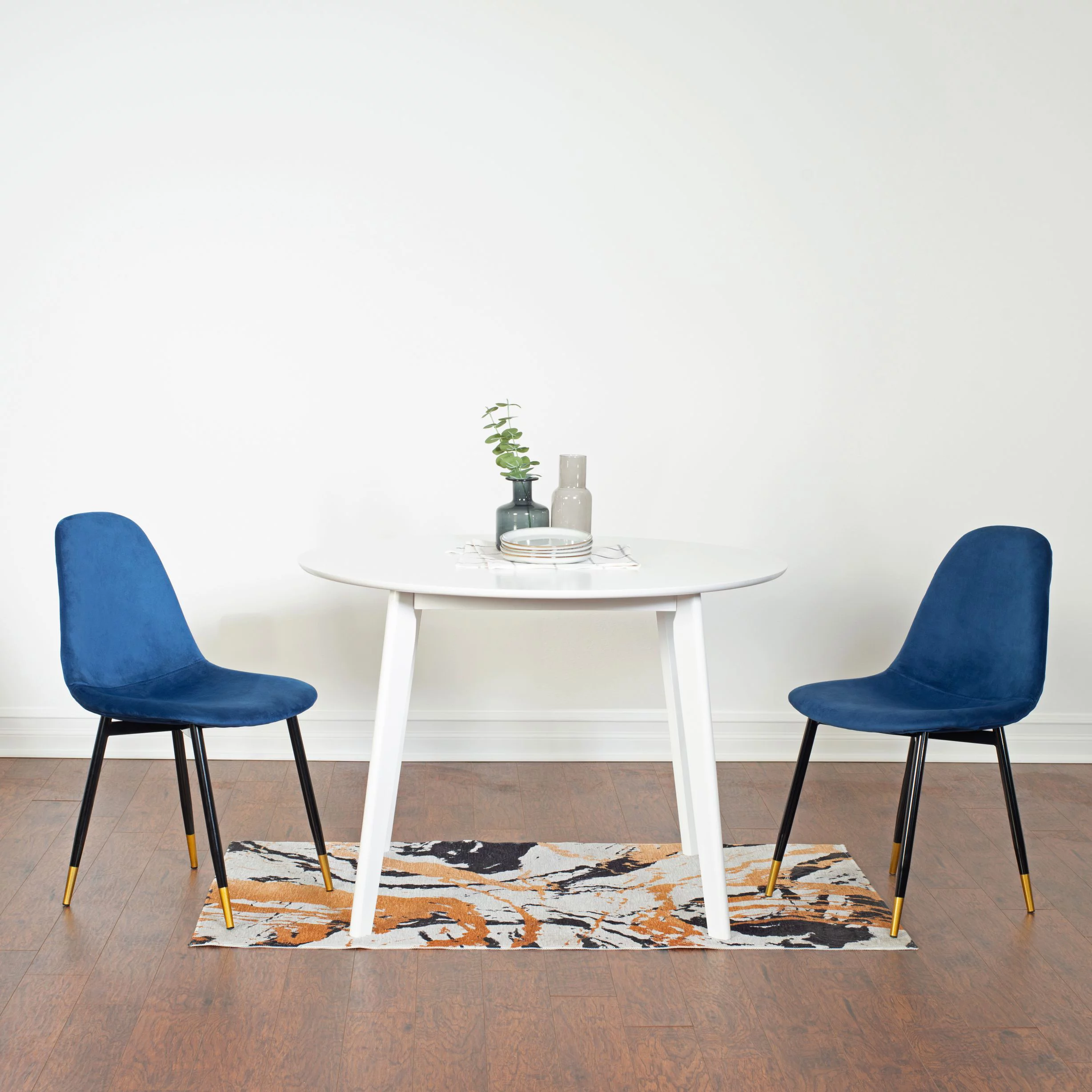 Roundhill Furniture Lassan Contemporary 5-Piece Dining Set, White Round Dining Table with 4 Chairs, Blue