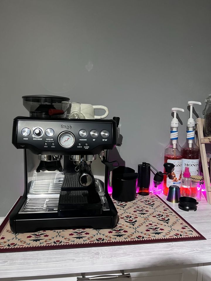 Sage Barista Touch Impress including accessories