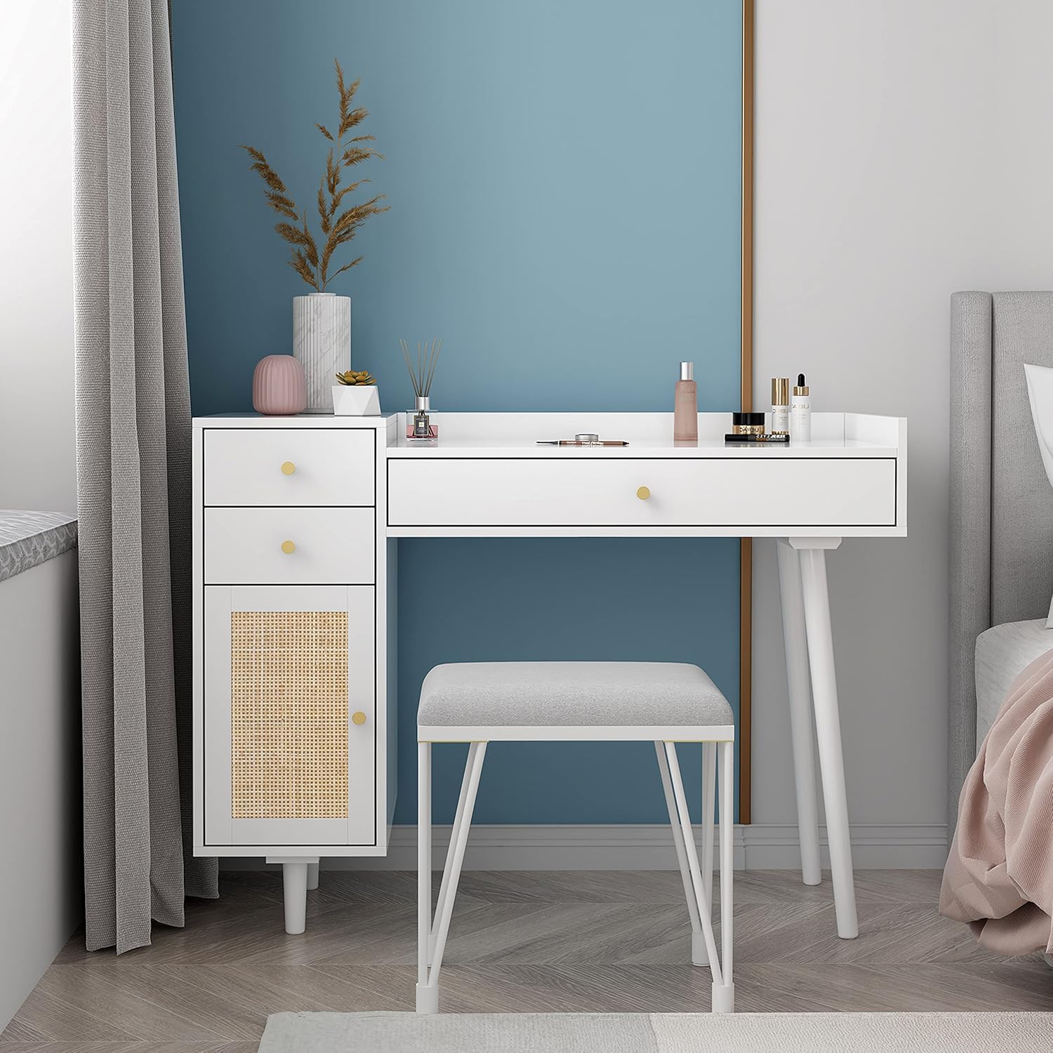 White Makeup Vanity Desk with Drawers, Modern Dressing Table with Storage Cabinet for Bedroom, Without Stool (42" White)