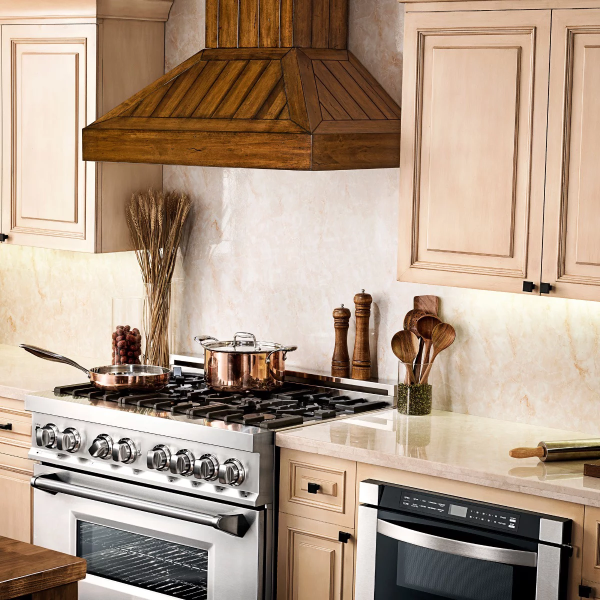 ZLINE 30 in. Wooden Wall Mount Range Hood in Rustic Light Finish - Includes 760 CFM Motor (KPLL-30)