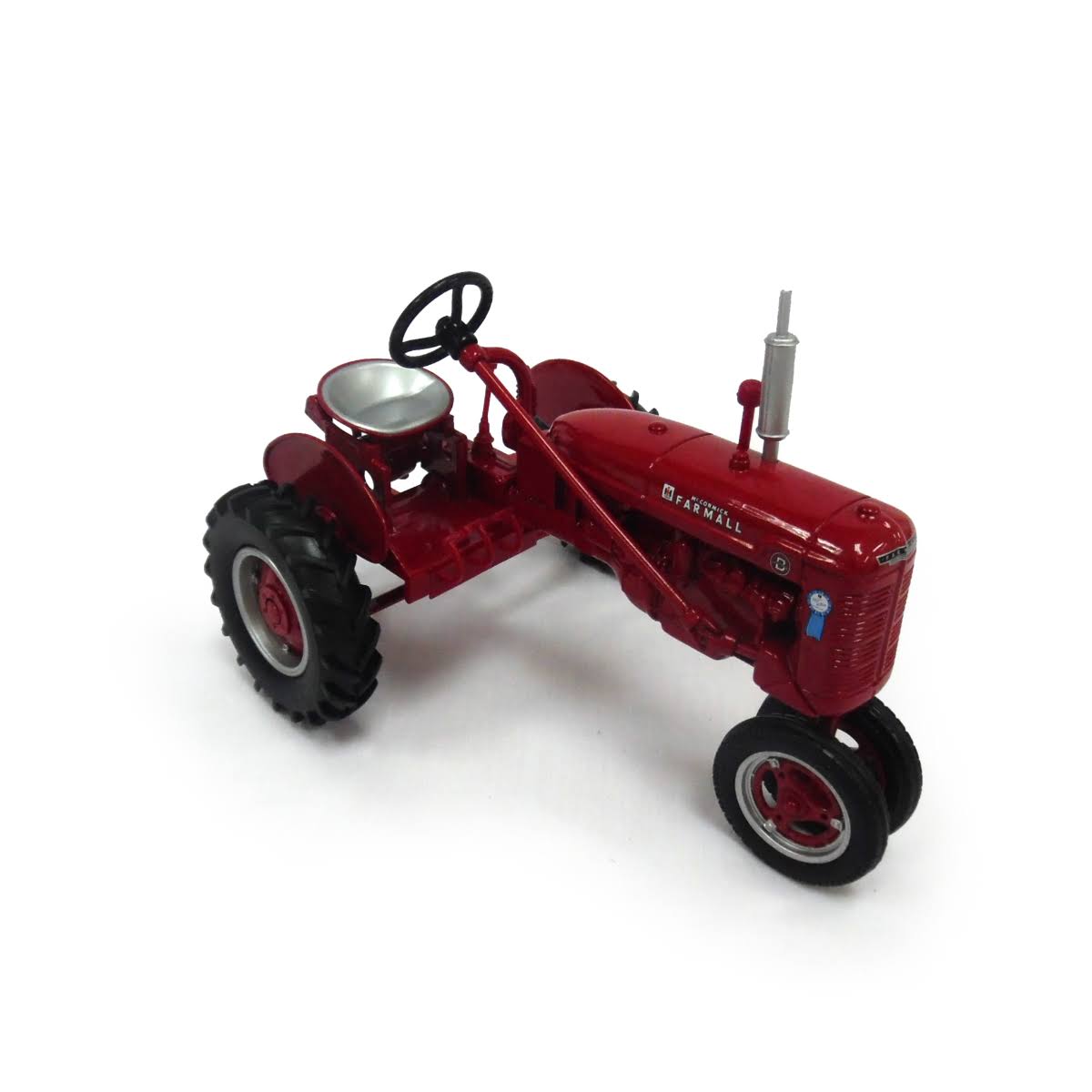 Ertl Farmall B Tractor (1:16 Scale)
