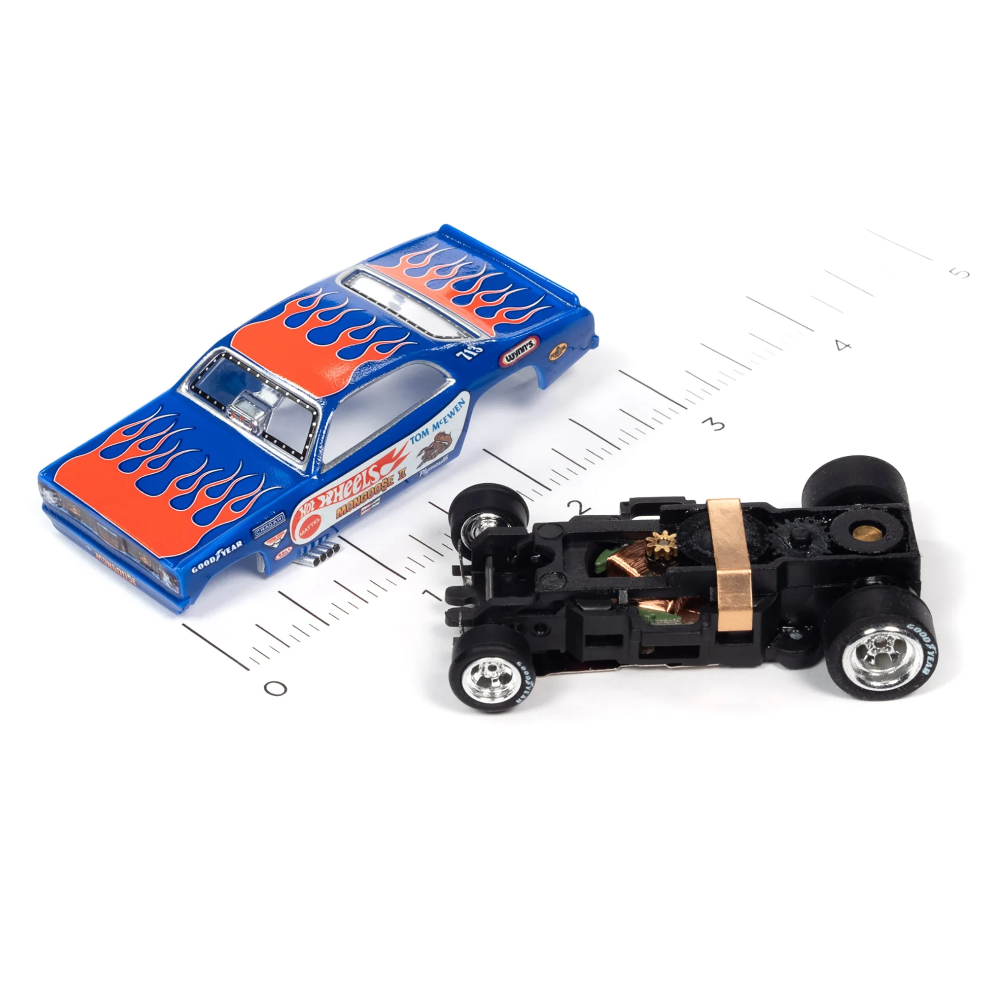 Auto World: Hot Wheels Slot Car Drag Racing Set - Snake II Vs Mongoose II - 13' Dragstrip Set, 2 Variable Speed Funny Cars, Electric Slot Car Track
