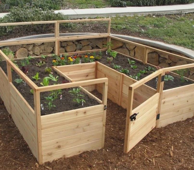 7.5 ft x 8 ft Wood Raised Garden Bed