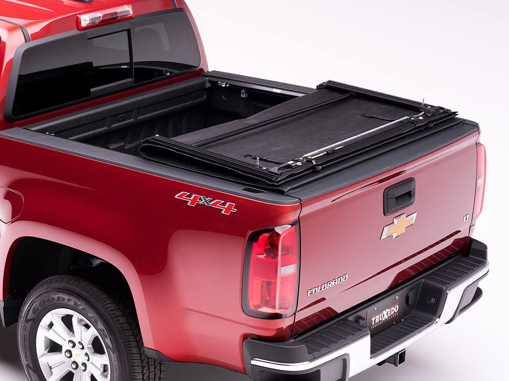 TruXedo Deuce Tonneau Cover 745901