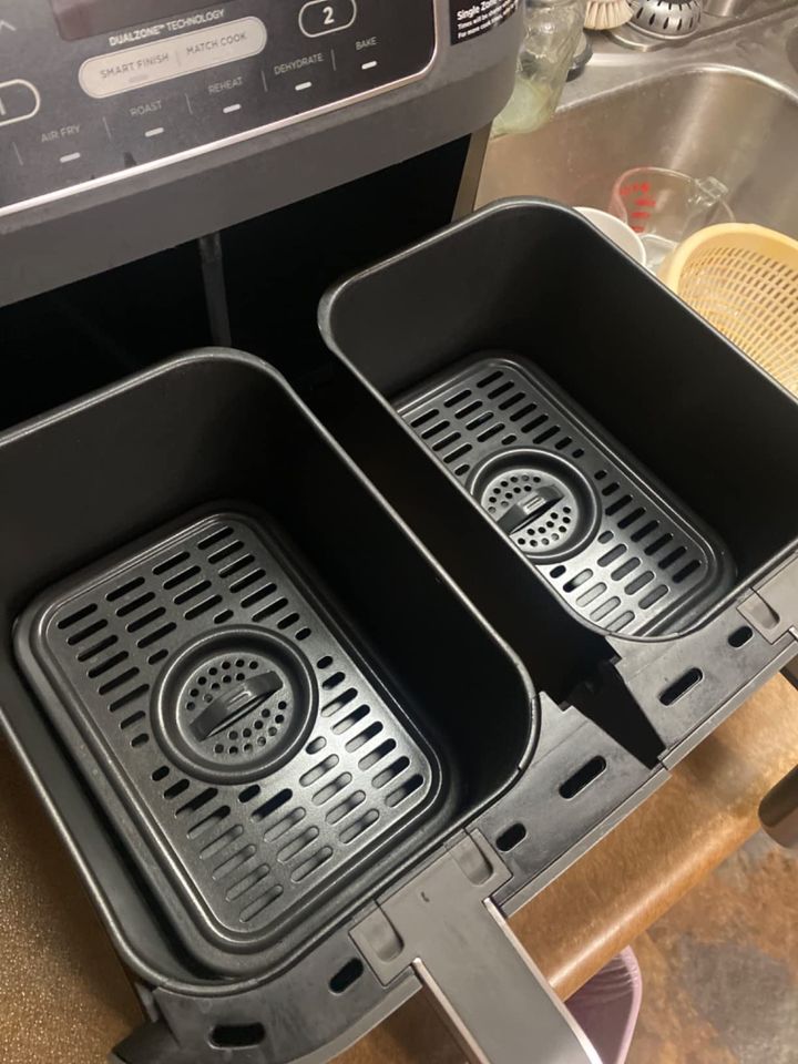 Brand New - Ninja AF300UK Air Fryer Dual Zone, 7.6 Litres, Grey