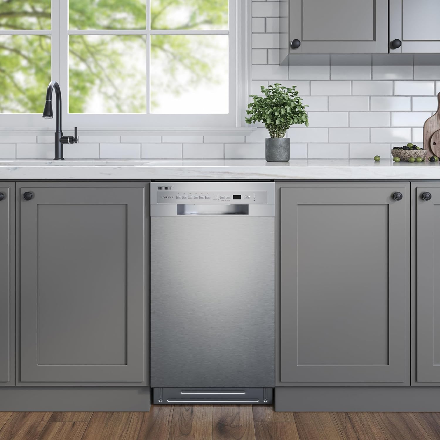 EdgeStar BIDW1802WH 18 Inch Wide 8 Place Setting Built-In Dishwasher