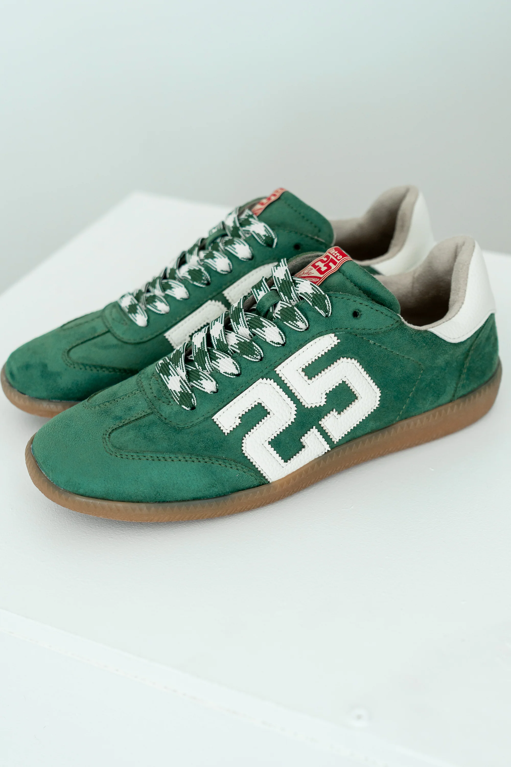 Kelly Retro Sneakers in Green