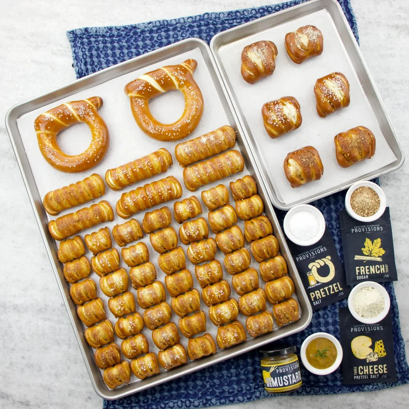 Ultra "ngratulations" Gourmet Gift Box, Artisanal Soft Pretzel Snack Pack, With Gourmet Sauce & Toppings