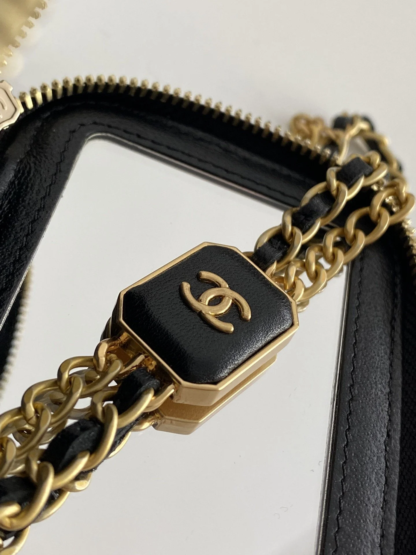 Chanel Small Vanity With Chain Black For Women, Women&rsquo;s Bags 4.3in/11cm