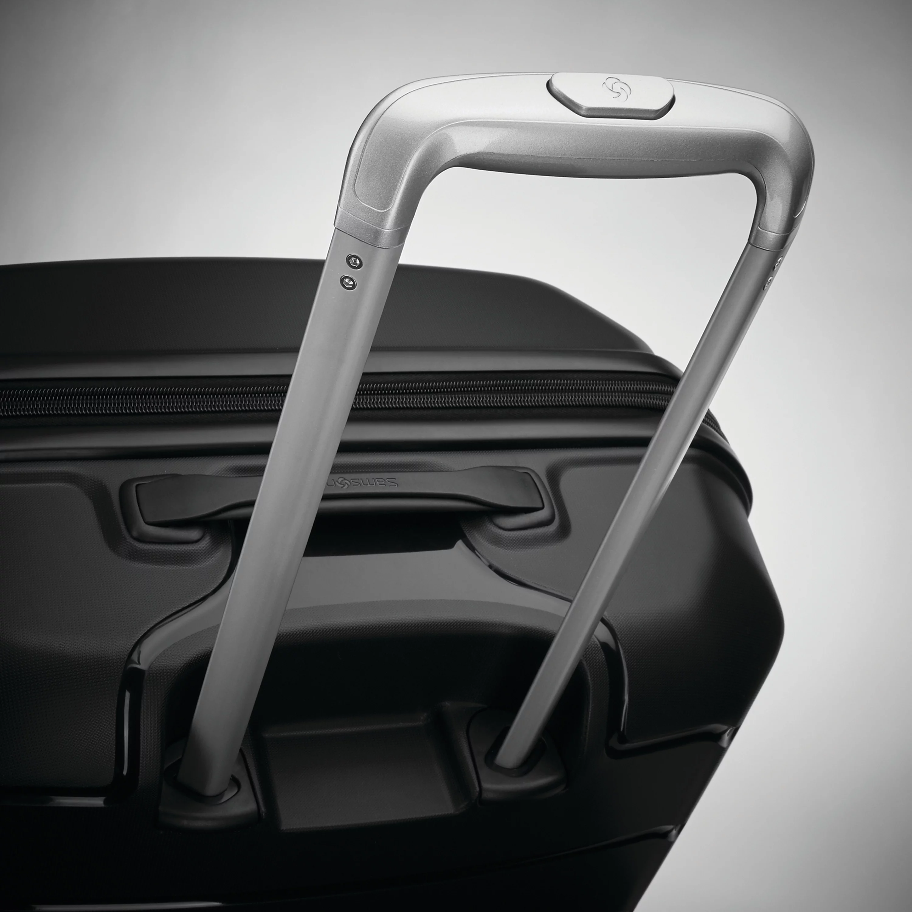 Samsonite Freeform 24" Hardside Spinner