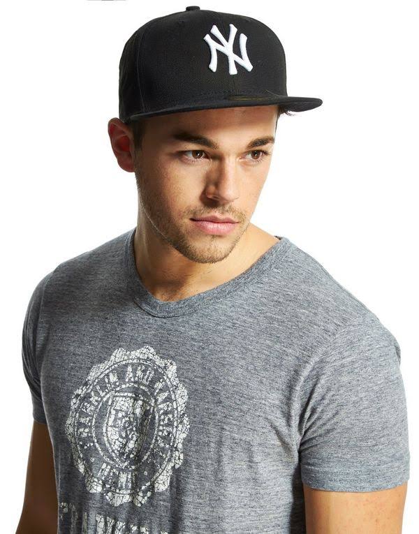 New Era 59FIFTY MLB Basic New York Yankees Cap Black/ White