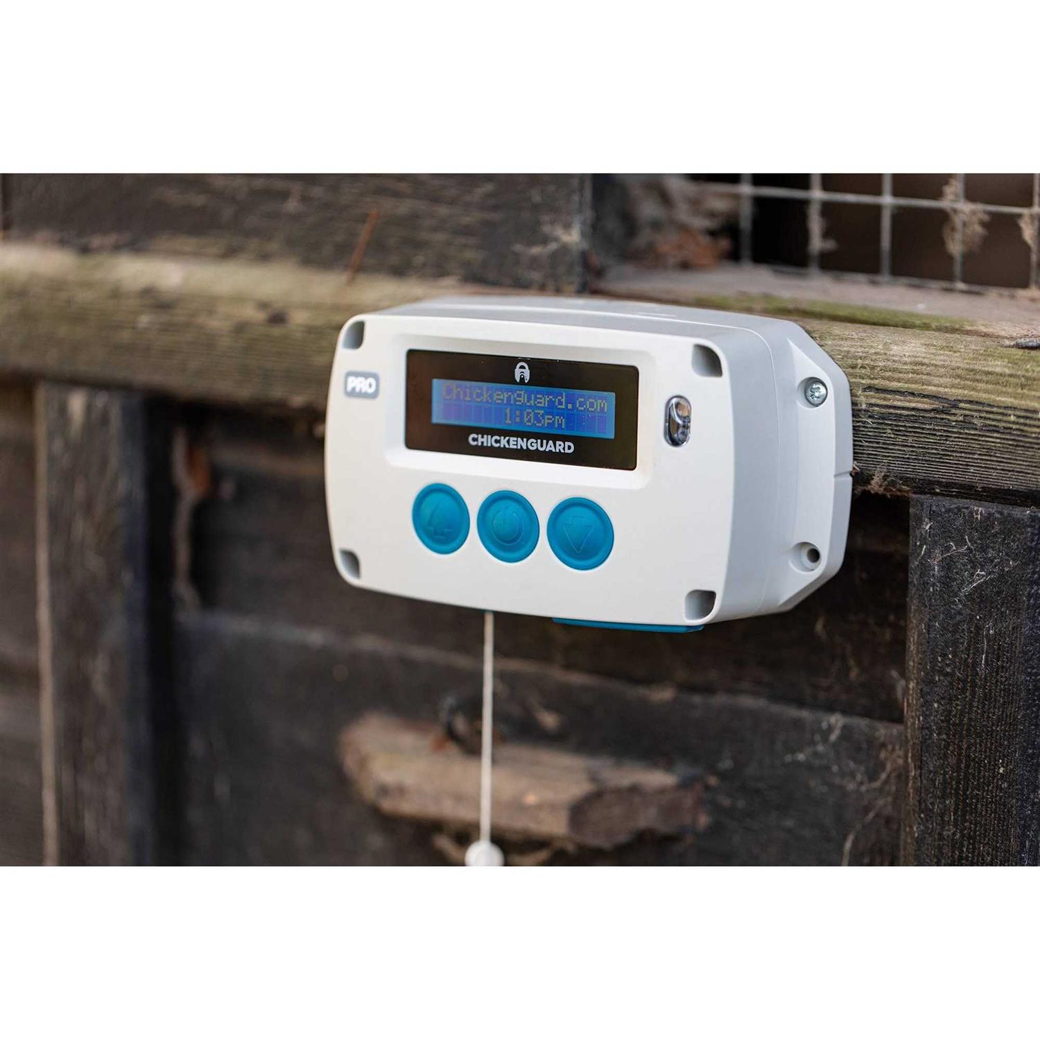 ChickenGuard Pro Automatic Door Opener &amp; Self Locking Door - Pet Supplies online store