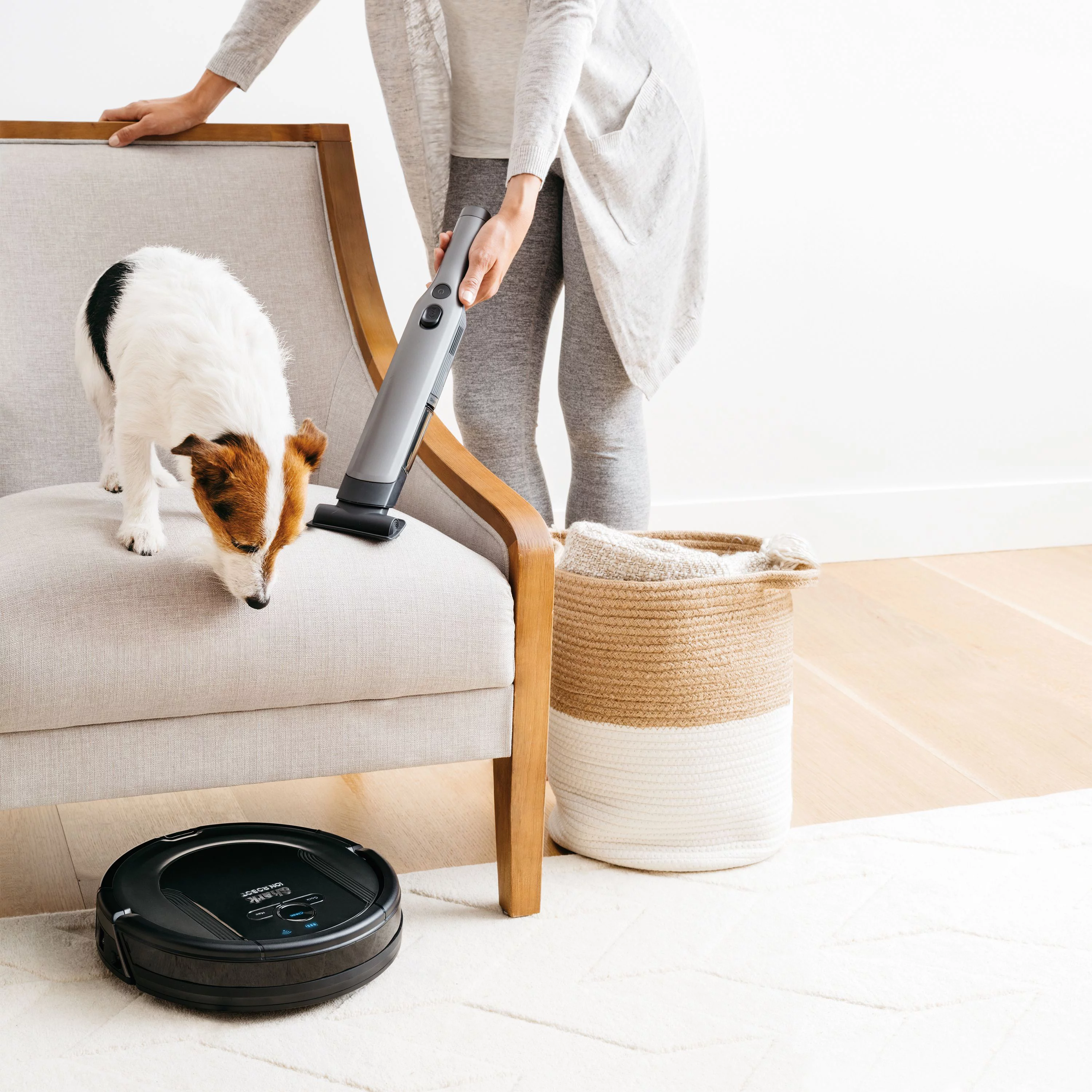 SHARK ION Robot Vacuum Cleaning System with Detachable Hand Vacuum, S86 with Wi-Fi - RV850WV