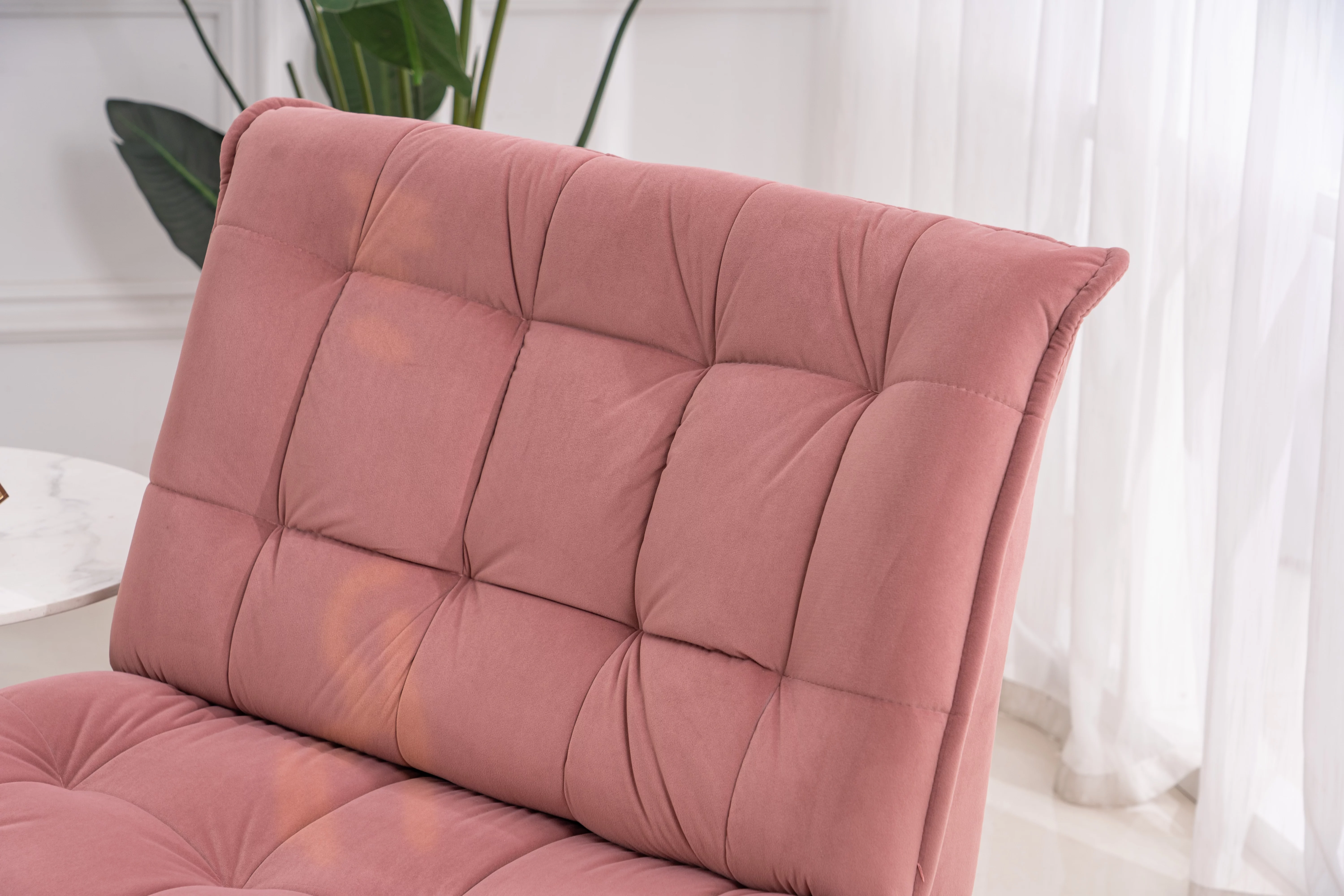 Modern Pink Soft Velvet Material Large Width Accent Chair For Indoor Home And Living Room