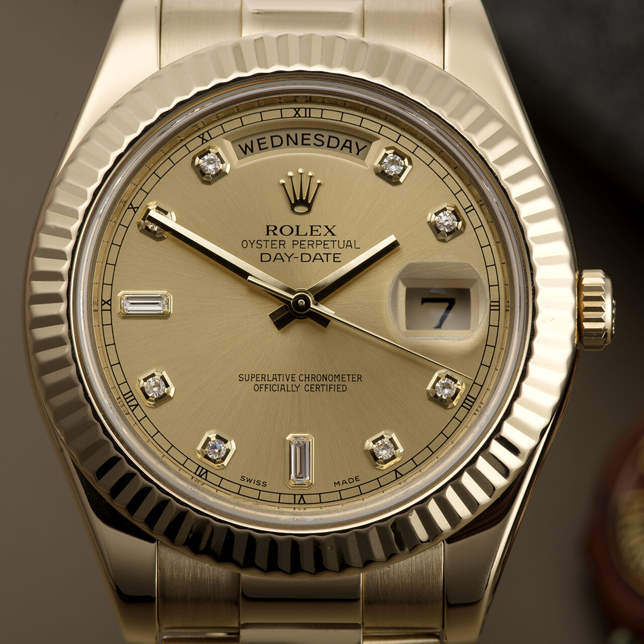 Day-Date II Golden Diamond Scale 41mm