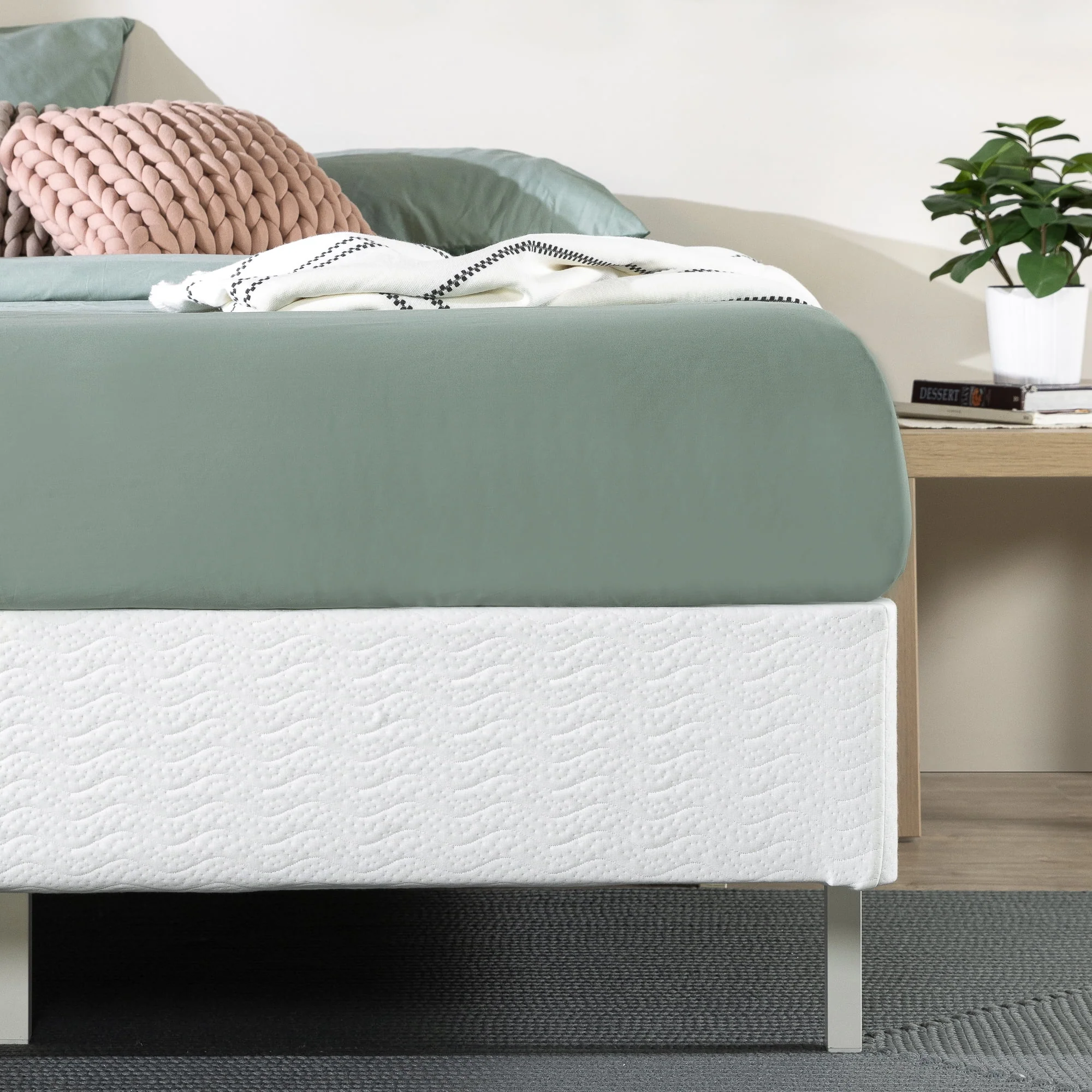Zinus 9 Metal Smart BoxSpring® with Quick Assembly, Mattress Foundation, Queen