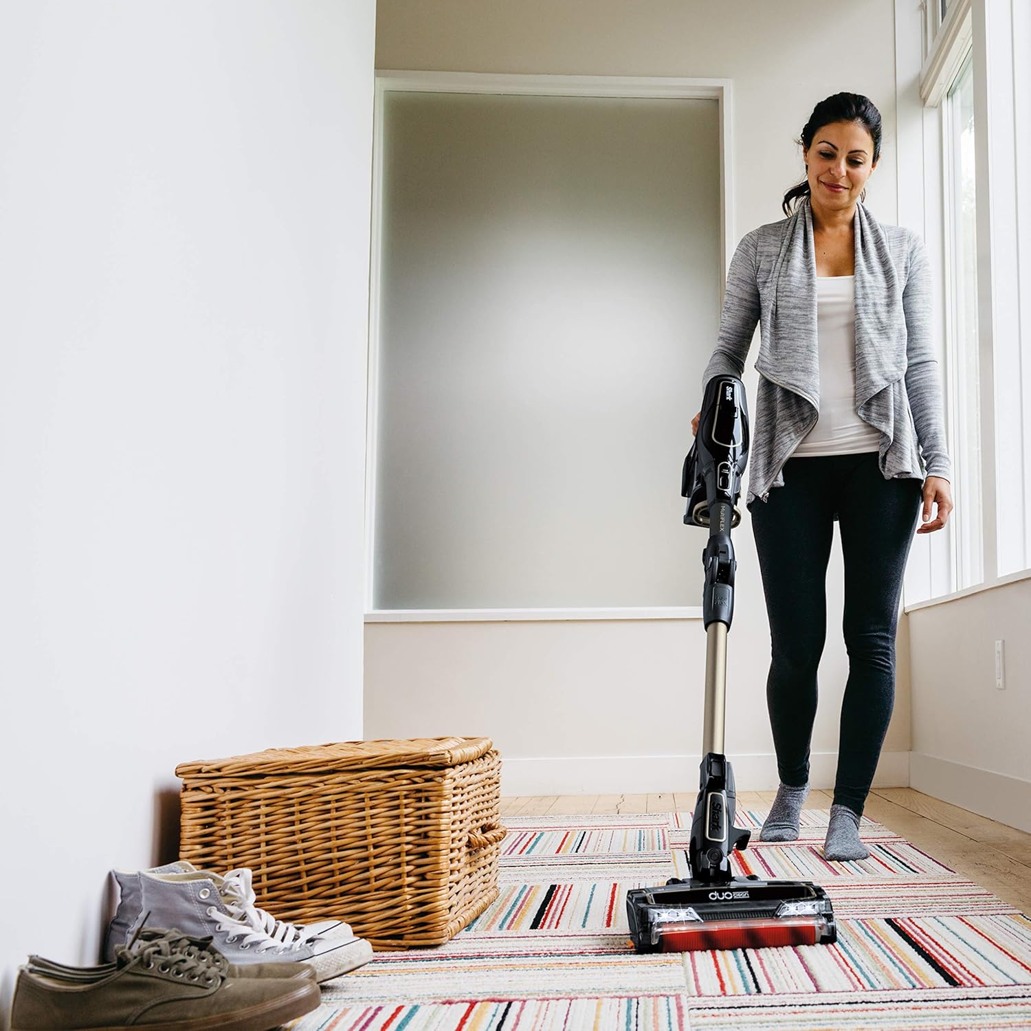 Shark ION F80 Lightweight Cordless Stick Vacuum with MultiFLEX, DuoClean for Carpet & Hardfloor, Hand Vacuum Mode, and (2) Removable Batteries (IF281)