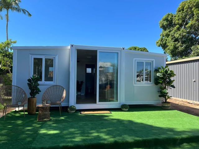 Portable Prefabricated Tiny Home, Foldable, Expandable Container with Bathroom,Bedroom,Living Room and Open Kitchen.Modern Design Small Villa