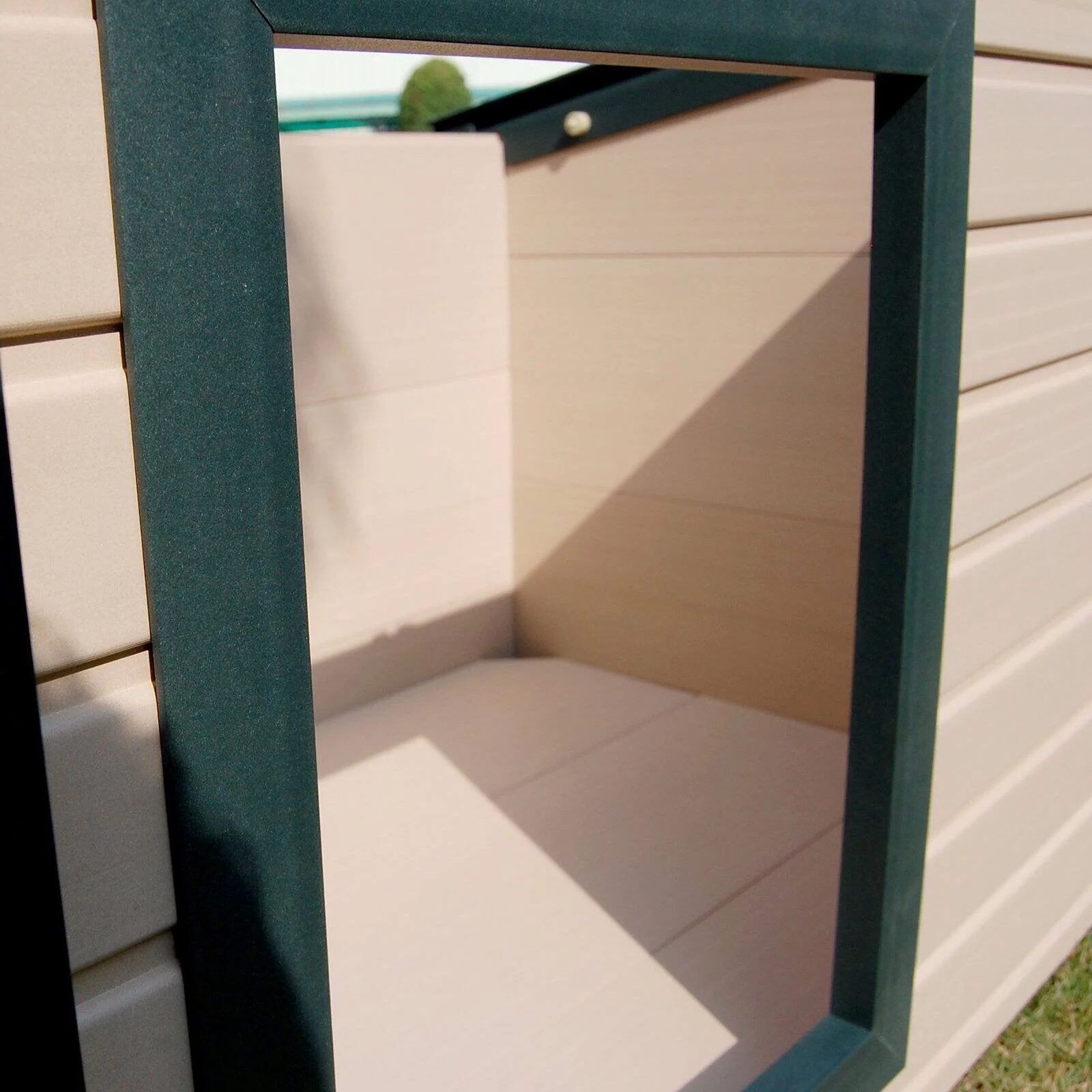 New Age Pet ECOFLEX Lodge Style Dog House -Extra Large