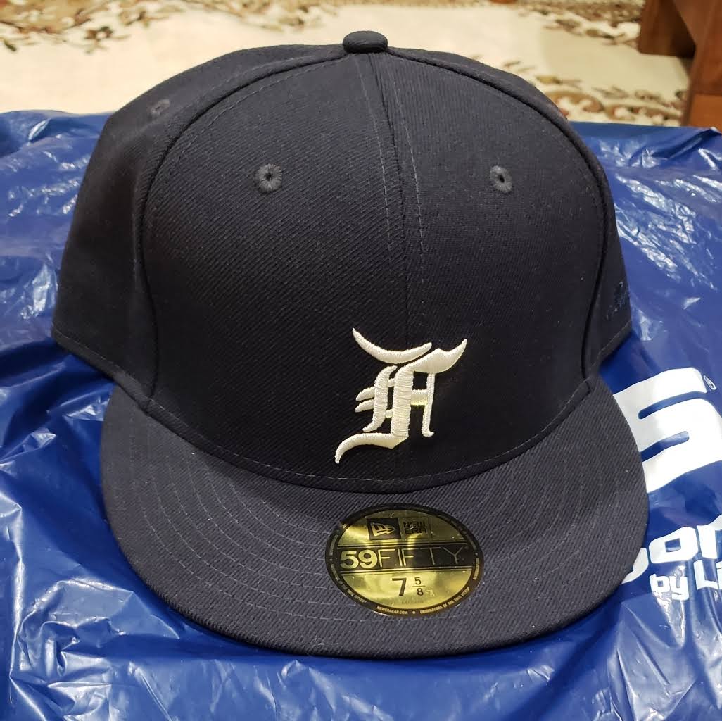 New Era Mens x Fear of God Fitted Cap - Navy/White Size 7 5/8