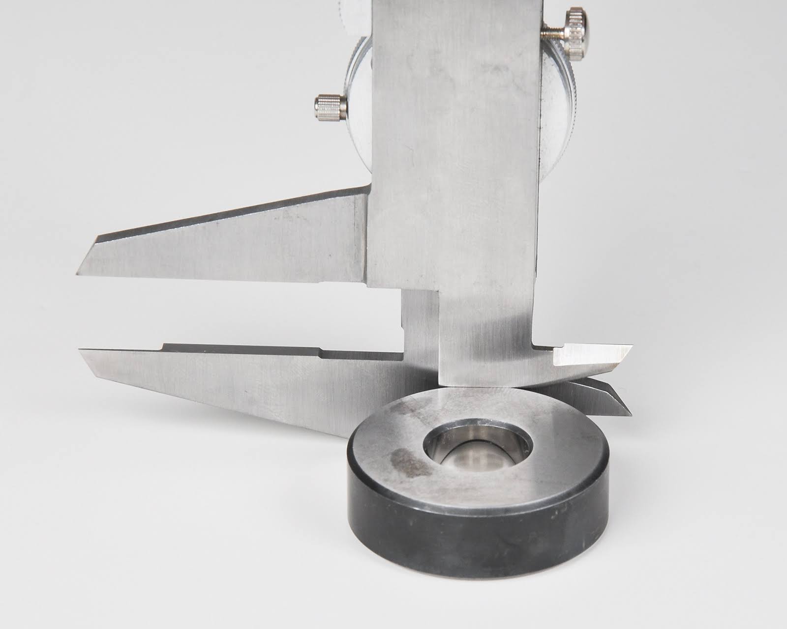 Fowler 52-008-712-0 12 inch Shockproof Dial Caliper - White