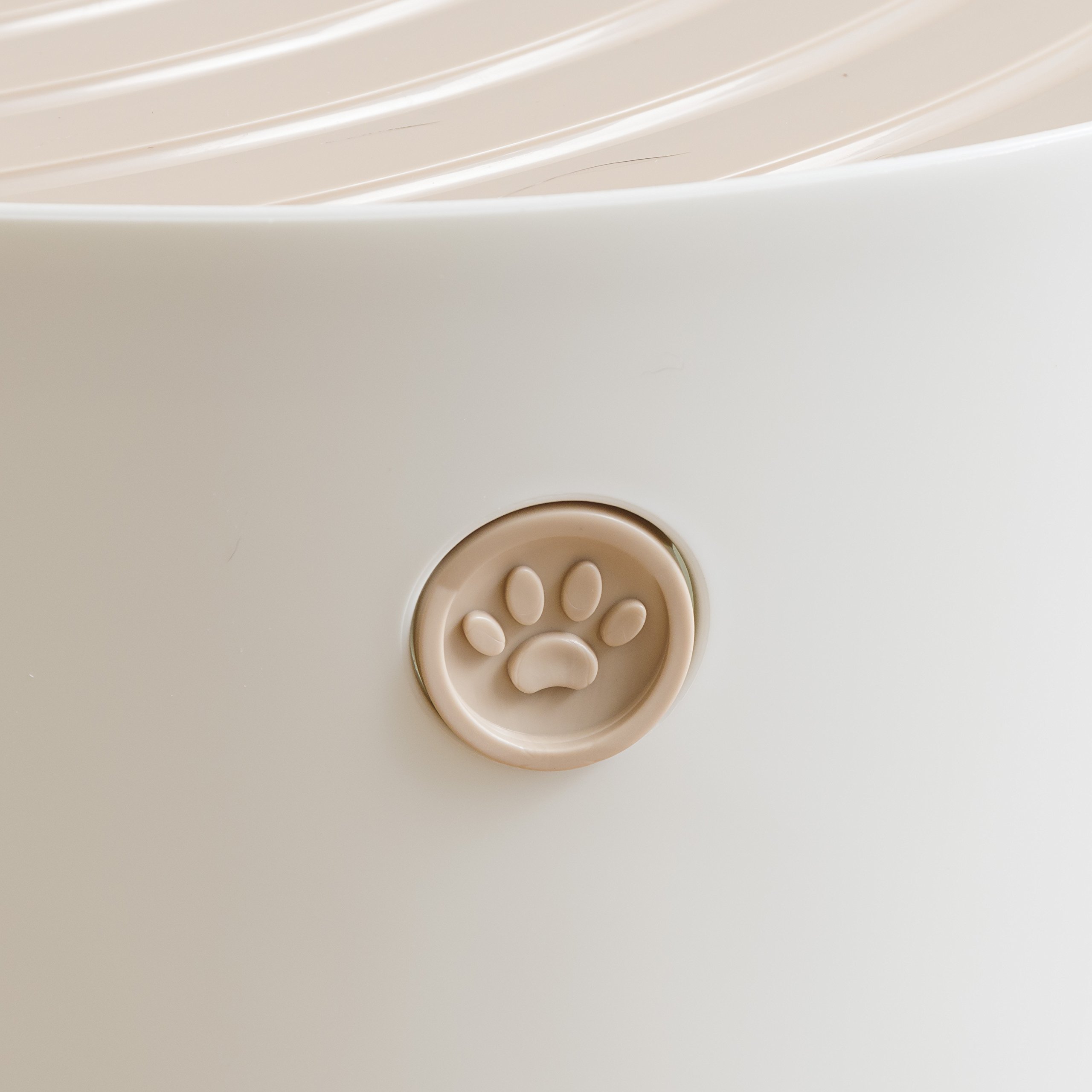 IRIS USA Medium Stylish Round Top Entry Cat Litter Box with Scoop