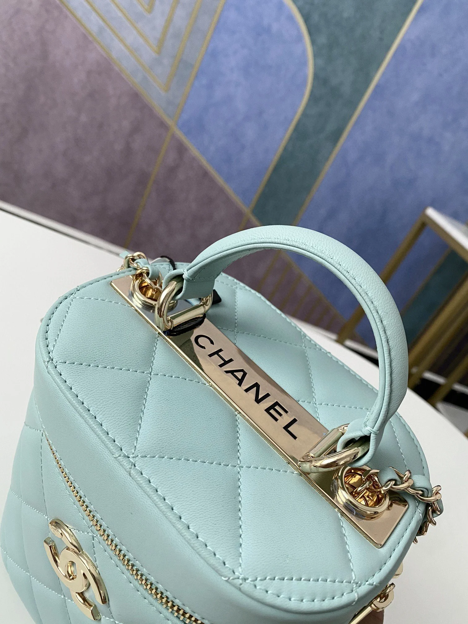 Chanel Vanity Case Gold Hardware Light Green For Women, Women&rsquo;s Handbags, Shoulder Bags 9.4in/24cm
