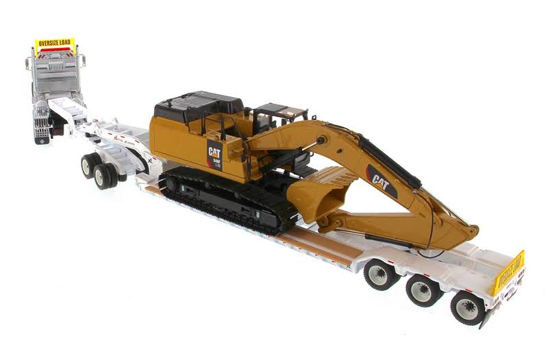 Diecast Masters International HX520 Tandem Day Cab Tractor