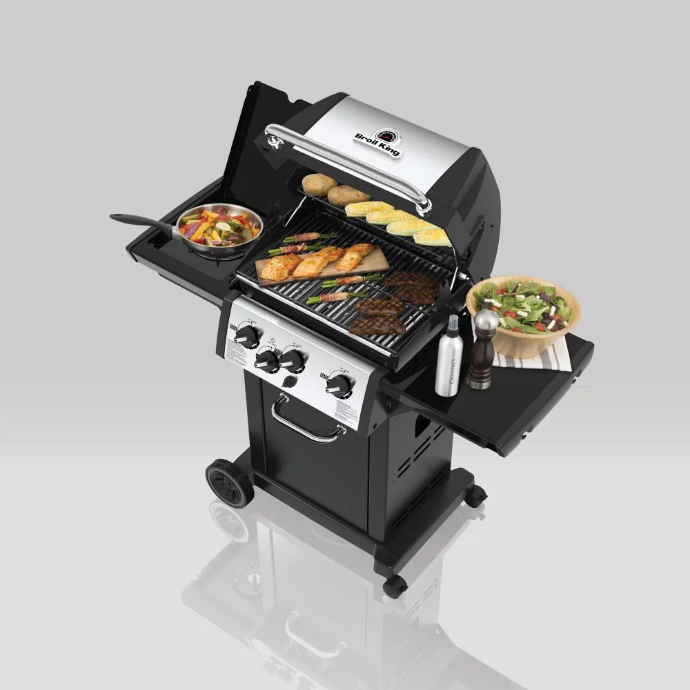 Broil King Monarch 340 3-Burner Liquid Propane Gas Grill