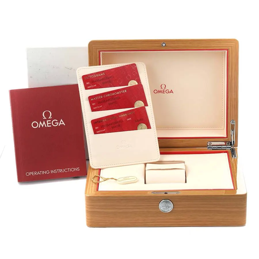 Omega Speedmaster Moonphase 44mm Chronograph Master Chronometer