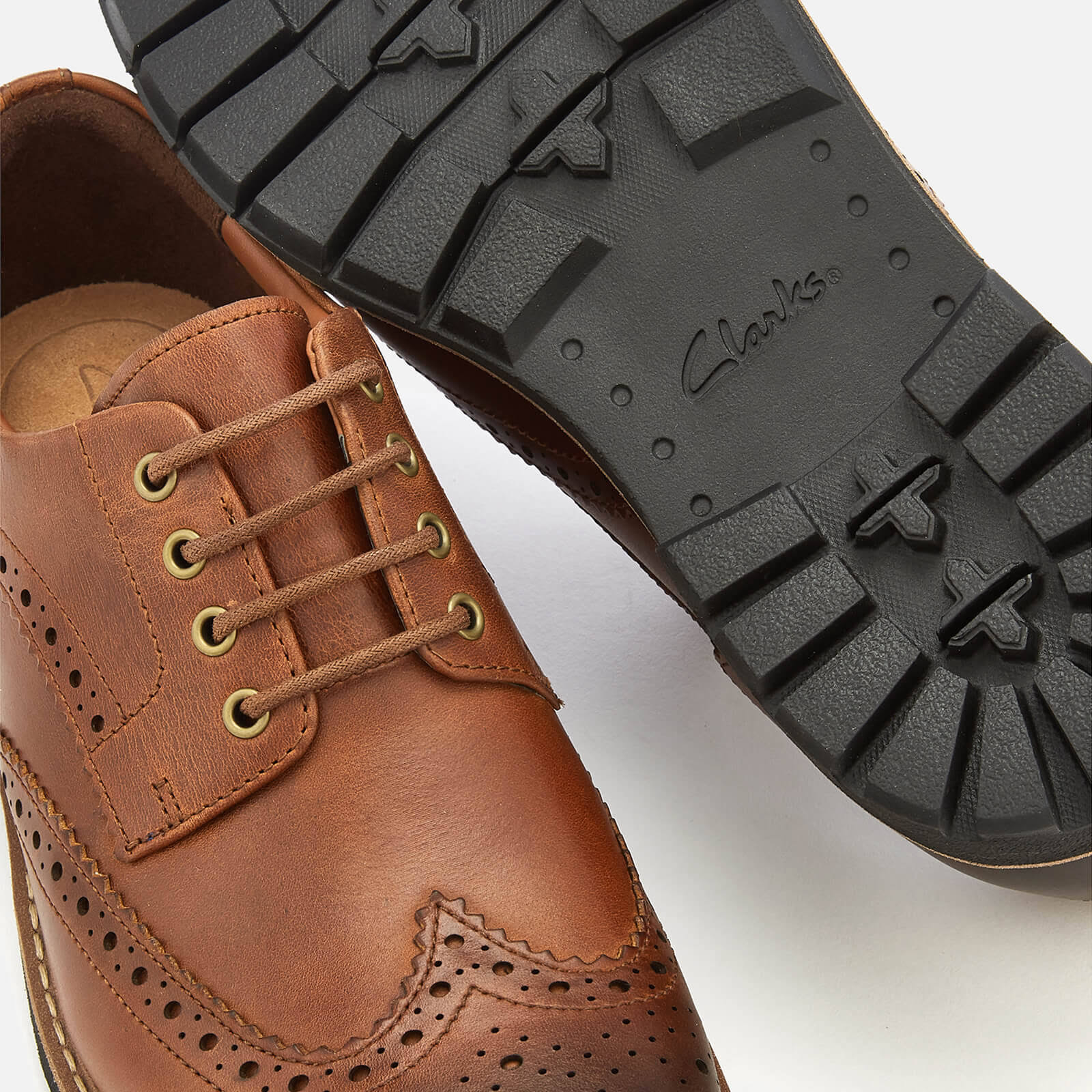 Clarks Men&s BATCOMBE Wing Leather Brogues - Dark Tan - UK 11