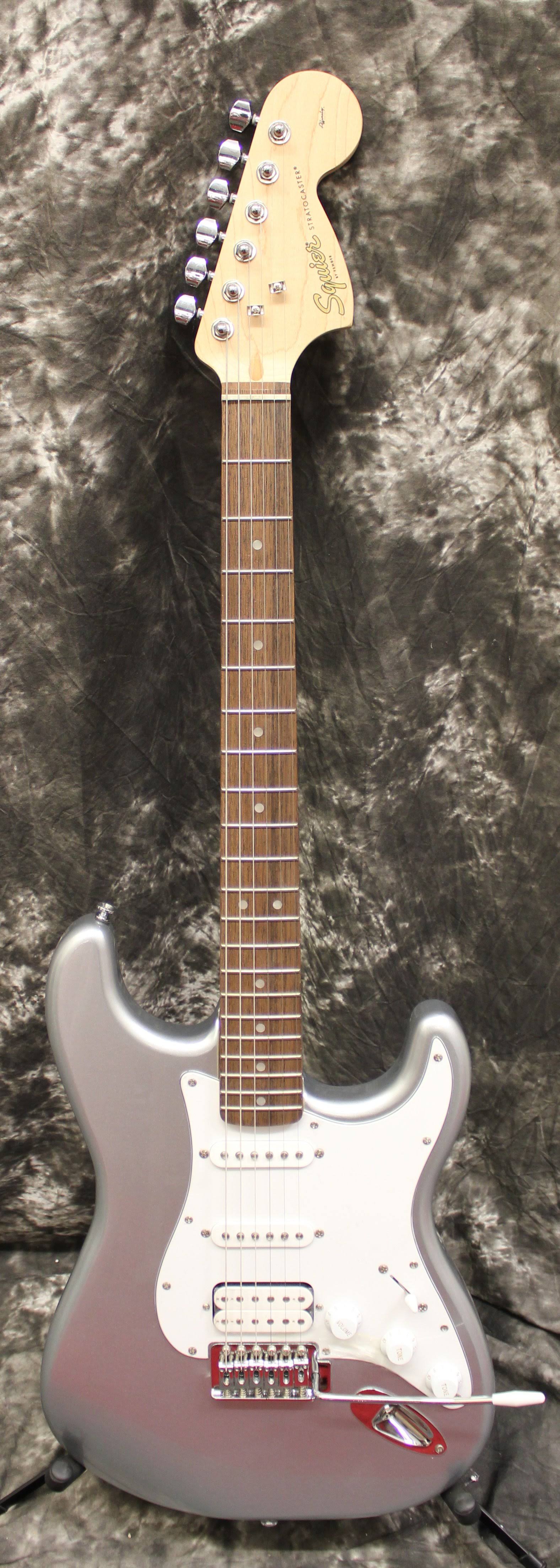 Squier Affinity Stratocaster HSS Slick Silver