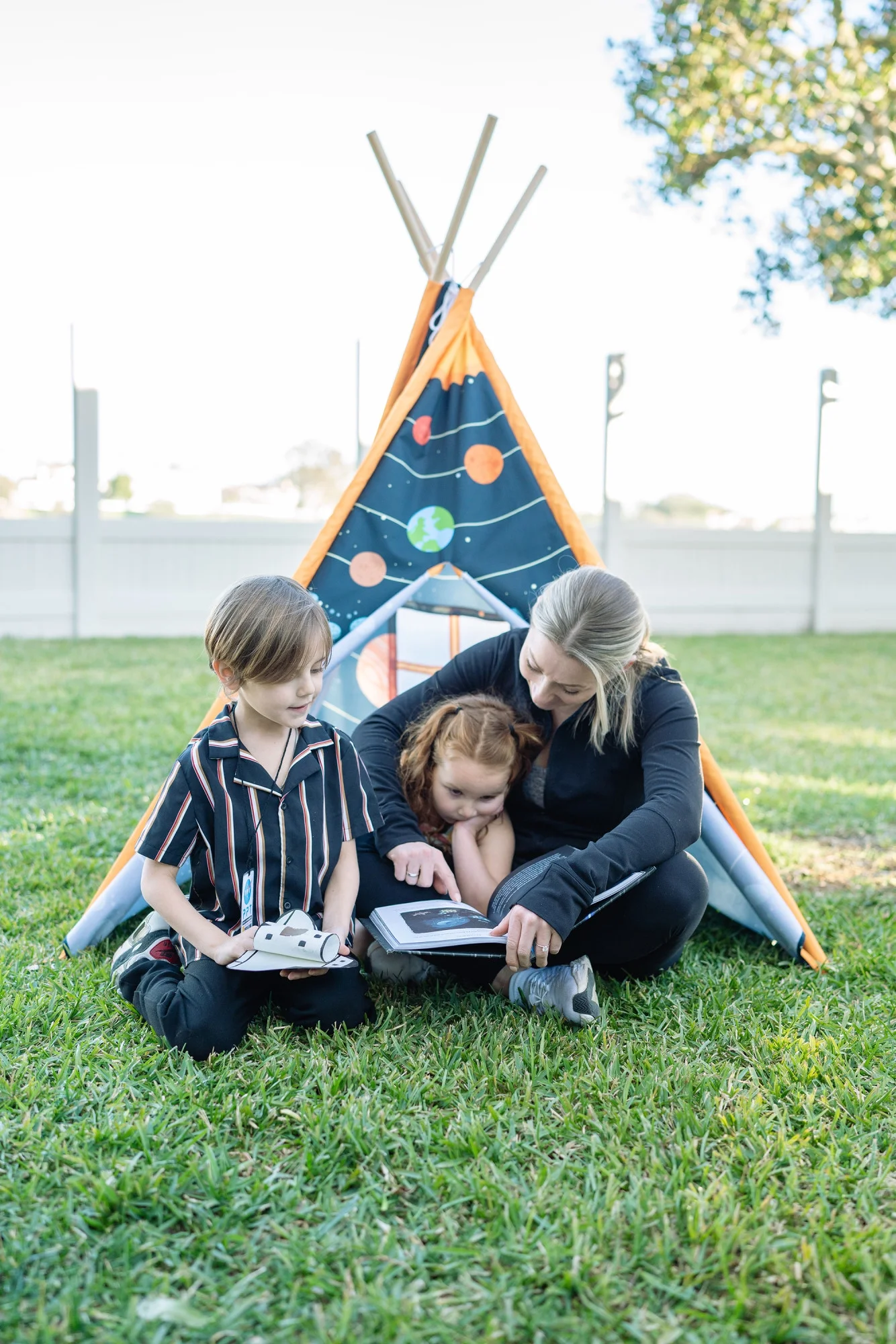 Pacific Play Tents 31602 Out Of This World Teepee Kids Camping Indoor/Outdoor Play