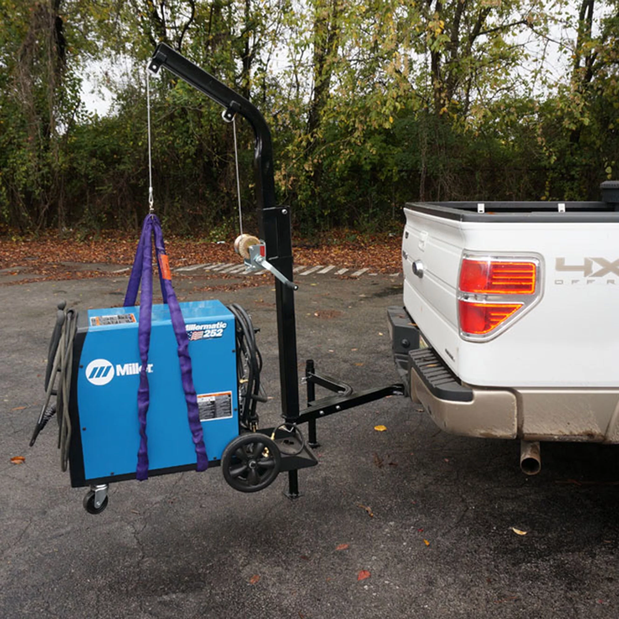Viking Solutions VKS-VMH001 Rack Jack Magnum Hitch Mounted Hoist for Game