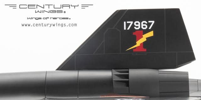 Century Wings - SR-71A Blackbird &Lightning Bolt& 9th Usaf, 1977- 1:72