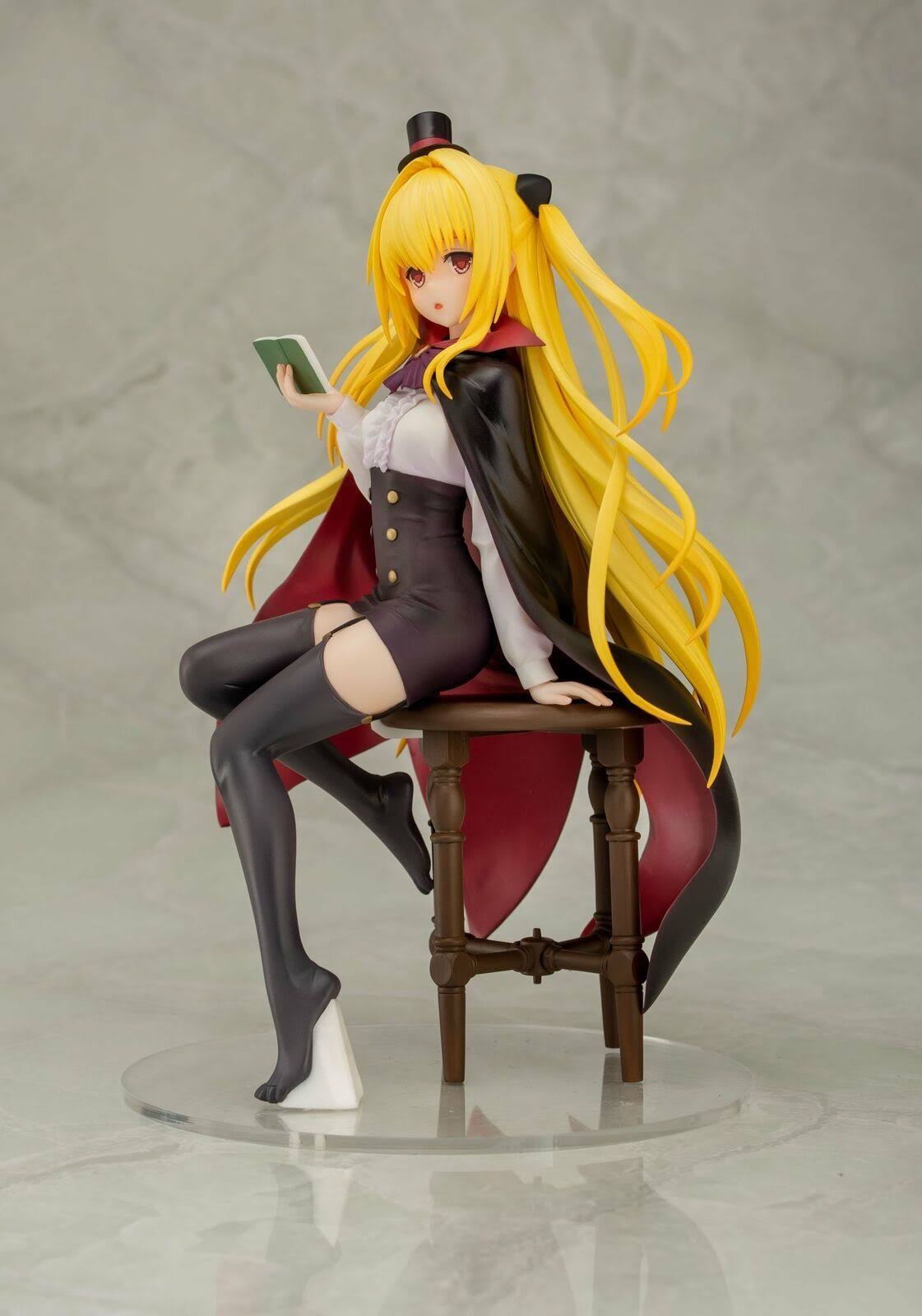 Chara-Ani Golden Darkness to Love-Ru Darkness 1/7 Scale Figure