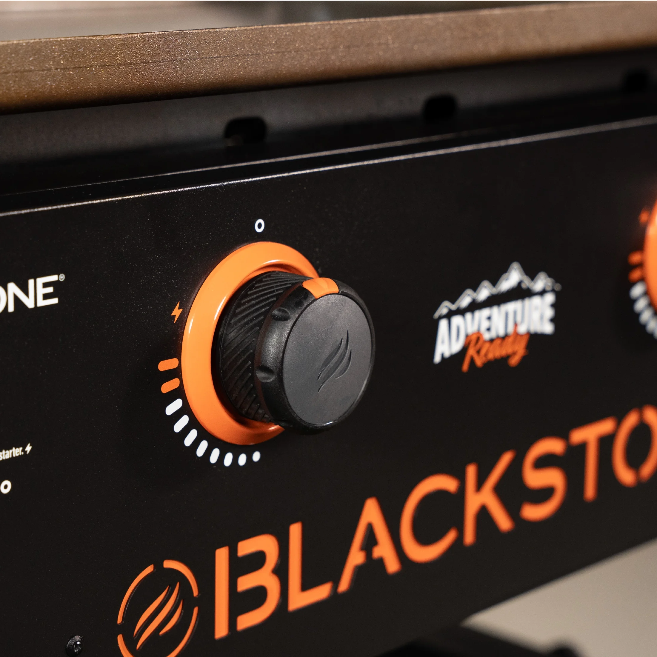 Blackstone Adventure Ready 2-Burner 28” Propane Griddle with Omnivore Griddle Plate