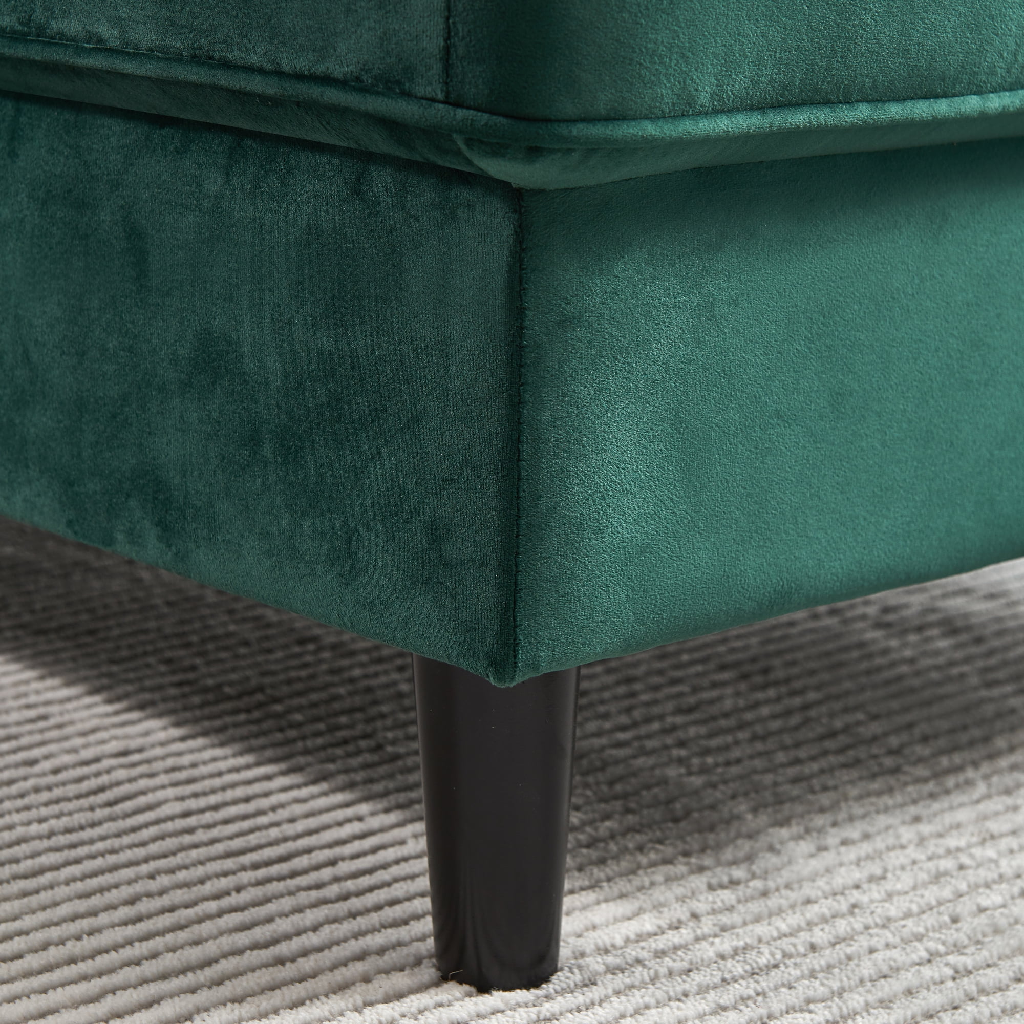 64" Velvet Chaise,Mid-Century Modern Chaise Furniture,Sleeper for Living Room,Apartment,Tool-Free Assembly. (Green)