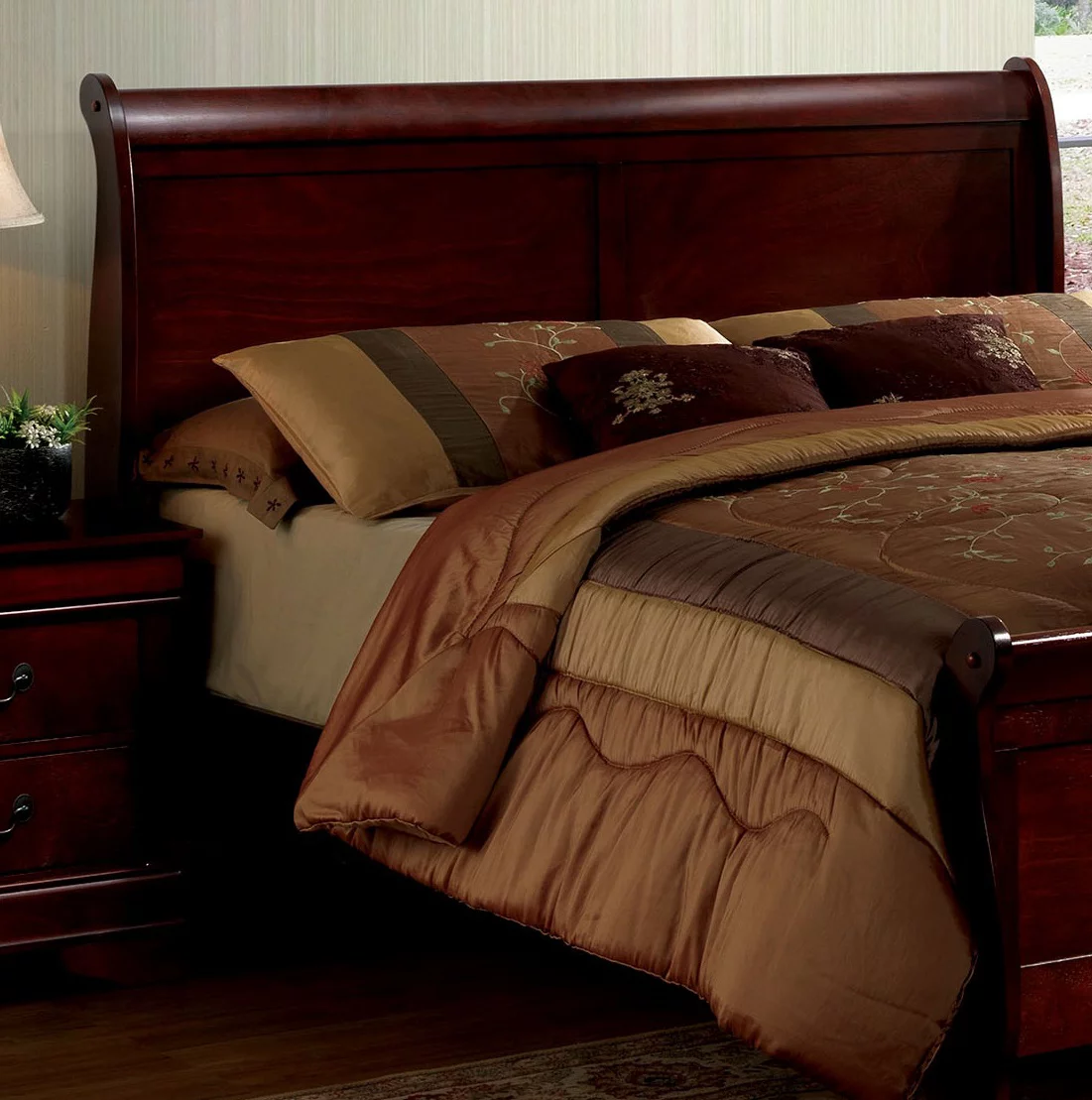 CoSoTower Queen Size Bed Cherry Louis Phillipe Solidwood 1Pc Bed Bedroom Sleigh Bed Bedroom Furniture