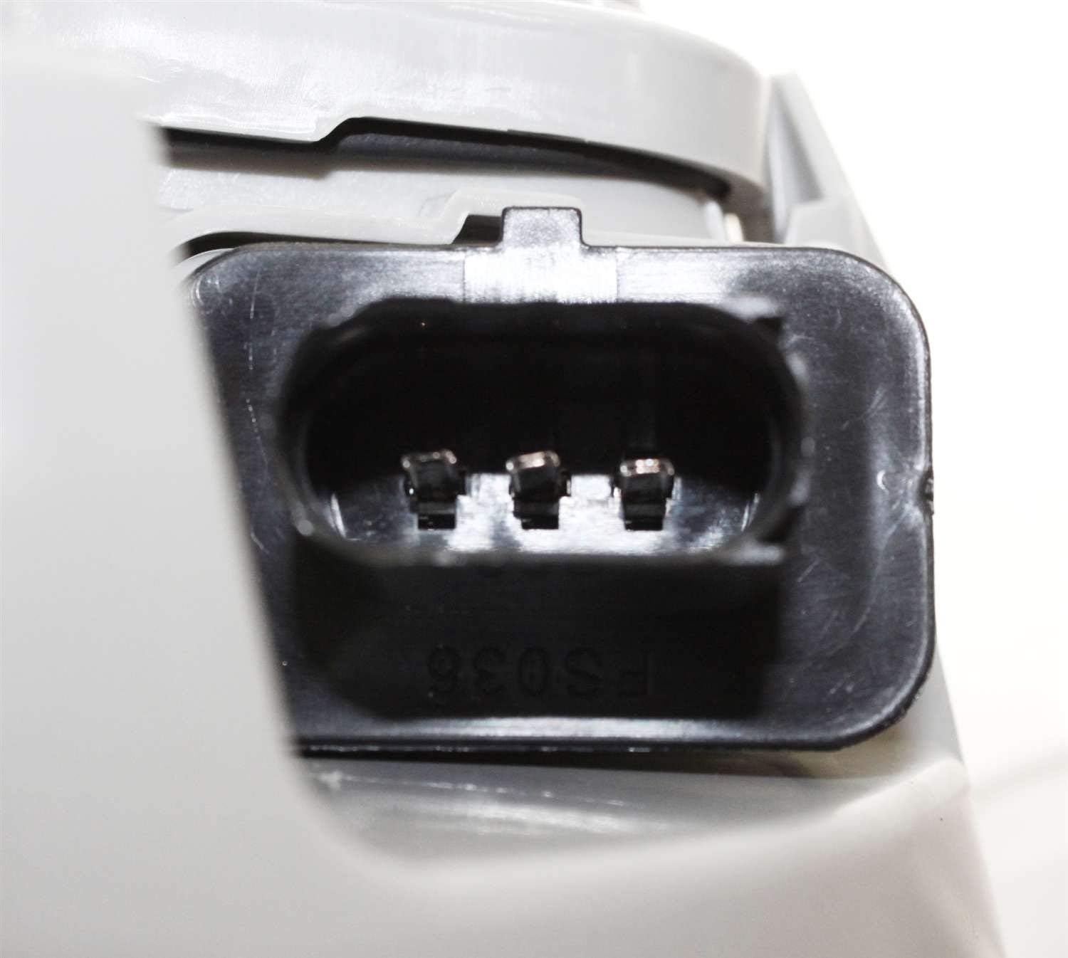 Evan-Fischer Headlight Set Compatible with 1998-2005 Volkswagen Beetle Left Driver and Right Passenger Side Halogen With bulb(s)