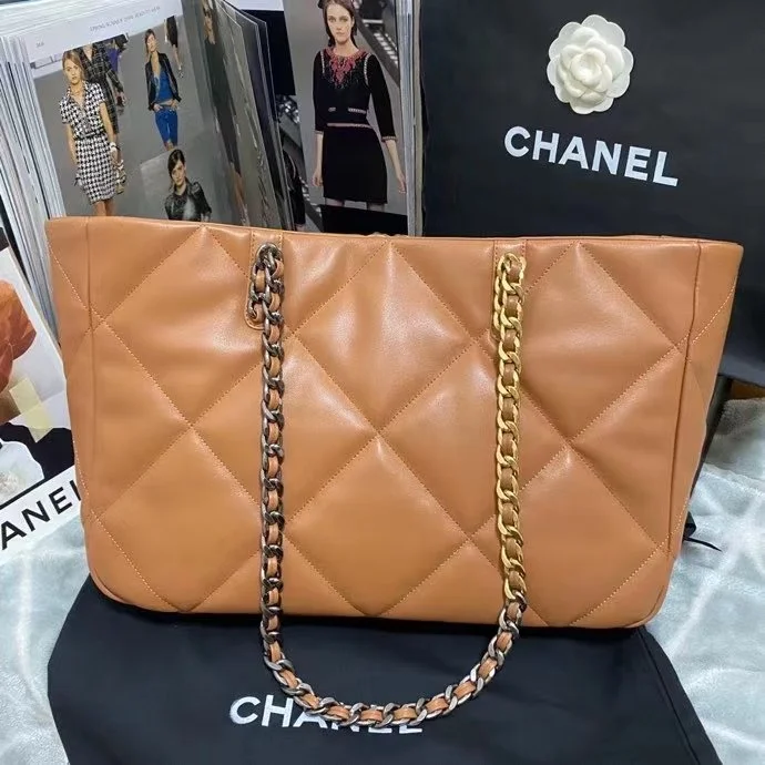 Chanel Shopping Chanel Bag 19 Brown For Women, Women&rsquo;s Bags 16in/41cm