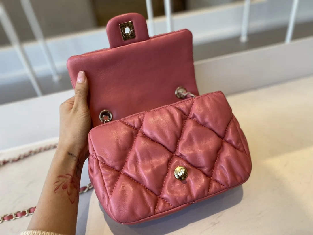 Chanel Small Flap Bag Gold Hardware Pink For Women, Women&rsquo;s Handbags, Shoulder Bags 7.5in/19cm AS2232