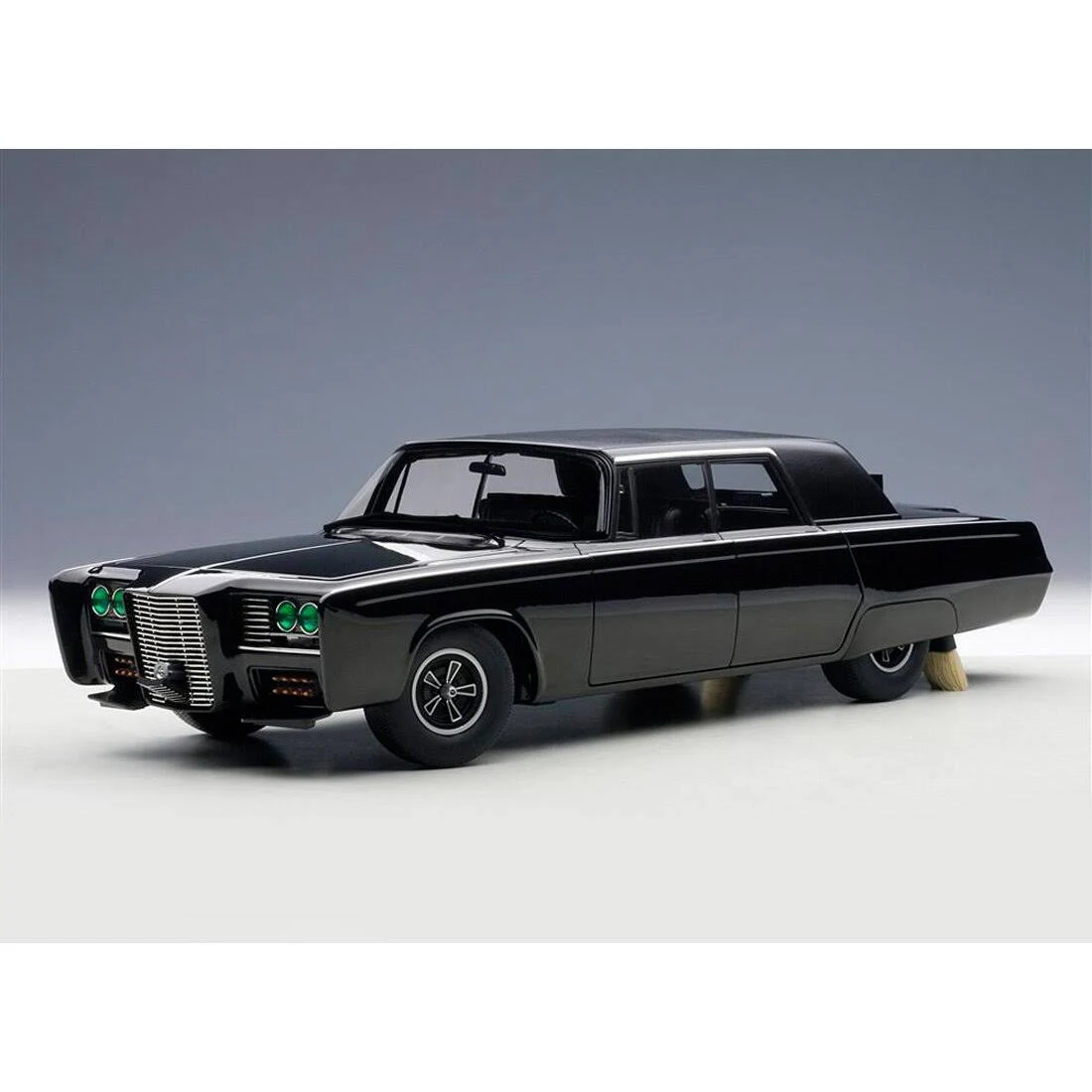 Black Beauty Green Hornet Black TV Series 1/18 Diecast Model Car by AUTOart