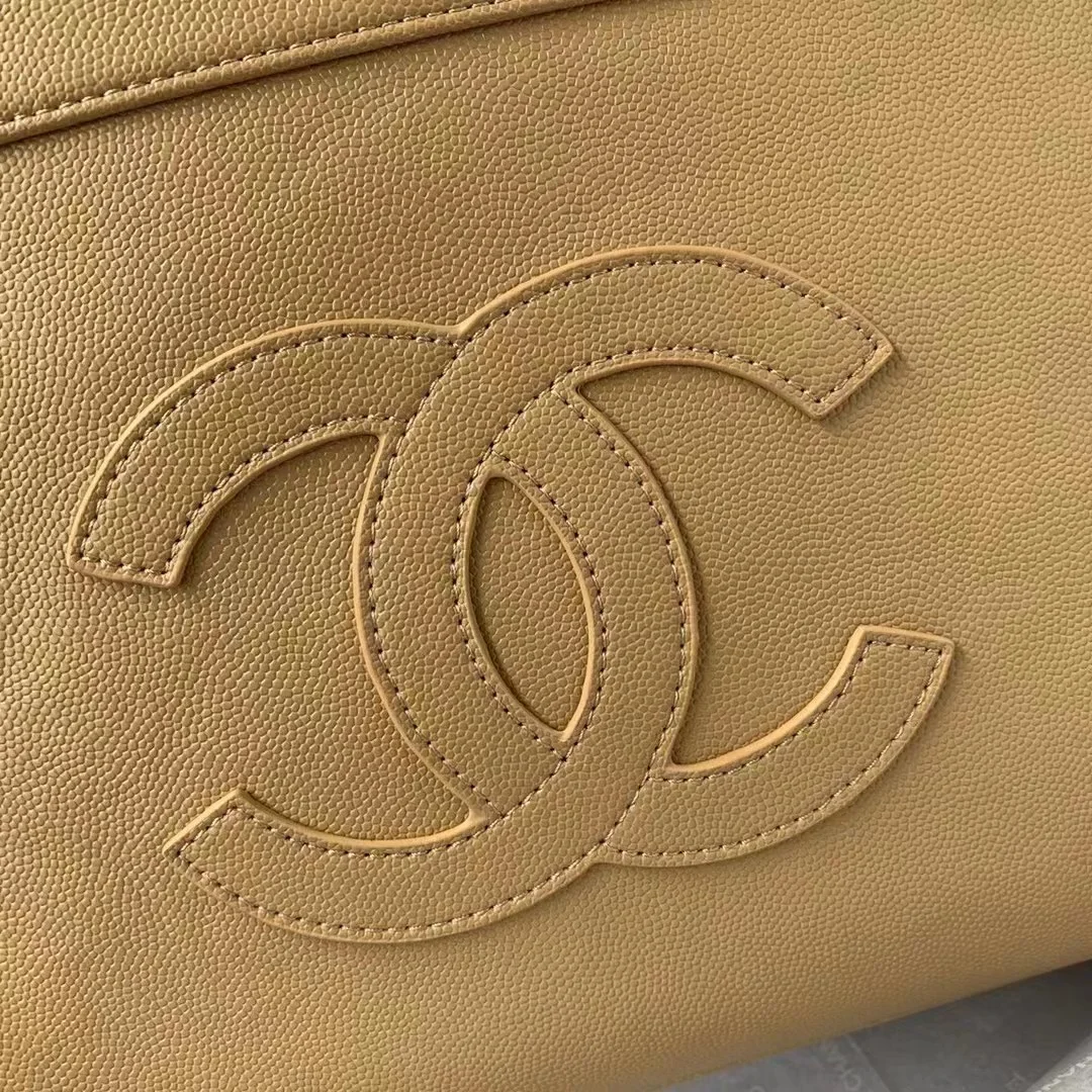 Chanel Vintage CC Open Tote Caviar East West Beige For Women, Women&rsquo;s Bags 14.5in/36.9cm