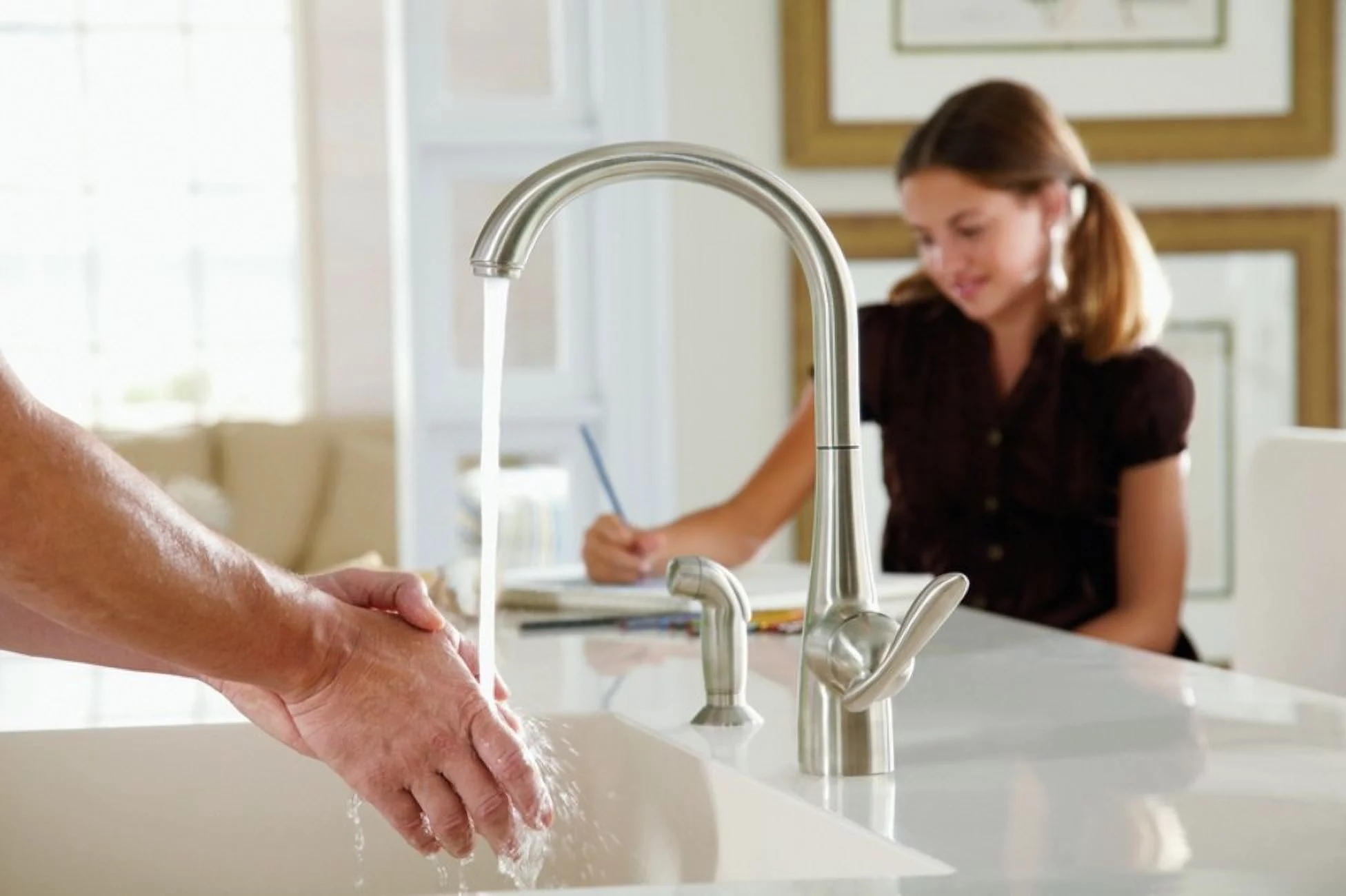Moen 7790SRS Spot resist stainless one-handle kitchen faucet - Curated Treasures Market