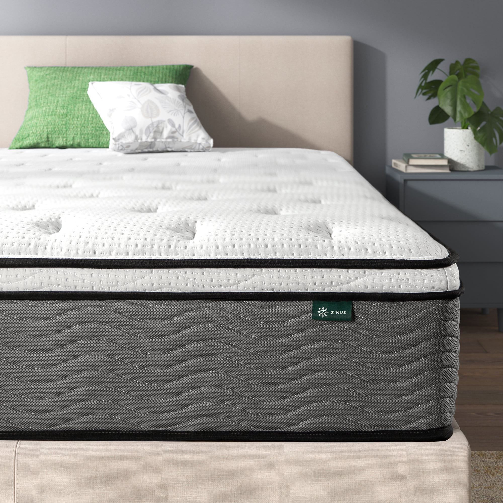 Zinus Support Plus 12" Comfort Foam and Pocket Spring Hybrid Mattress, Queen
